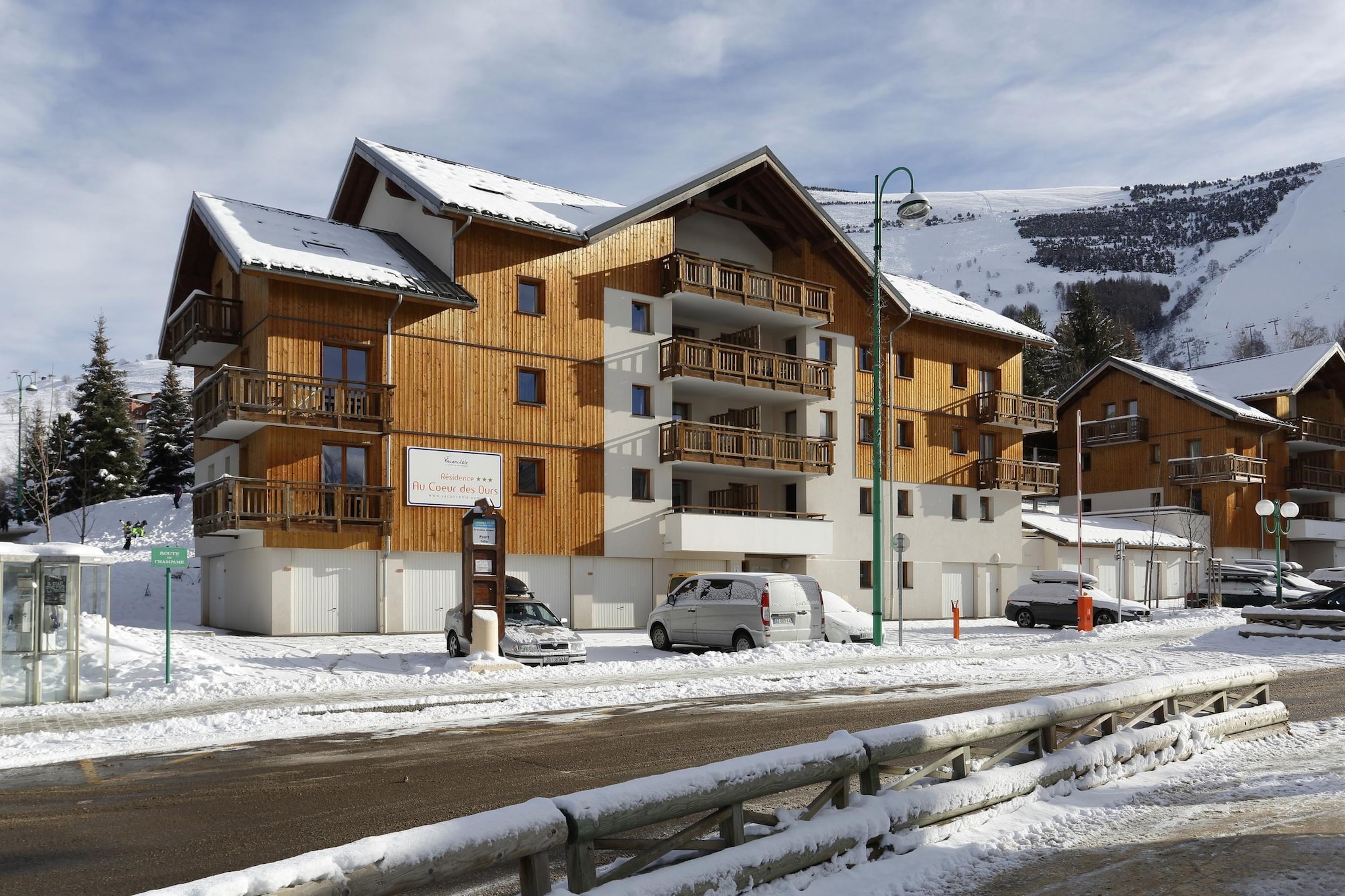 Au  Cœur  des  Ours - Appartement 3 piÃ¨ces 6 personnes - Exterior in winter