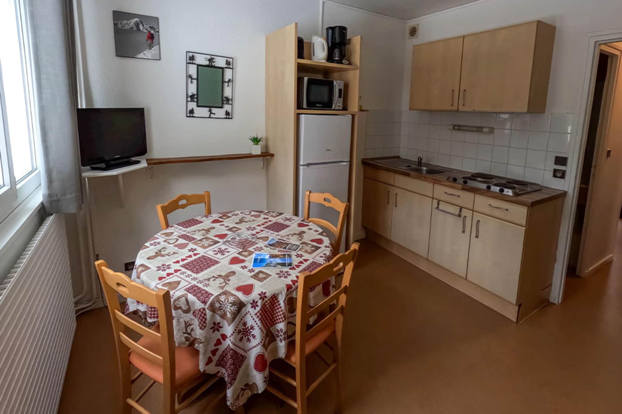 Les Monts Jura-Appartement 2 piÃ¨ces 4 personnes - Küche