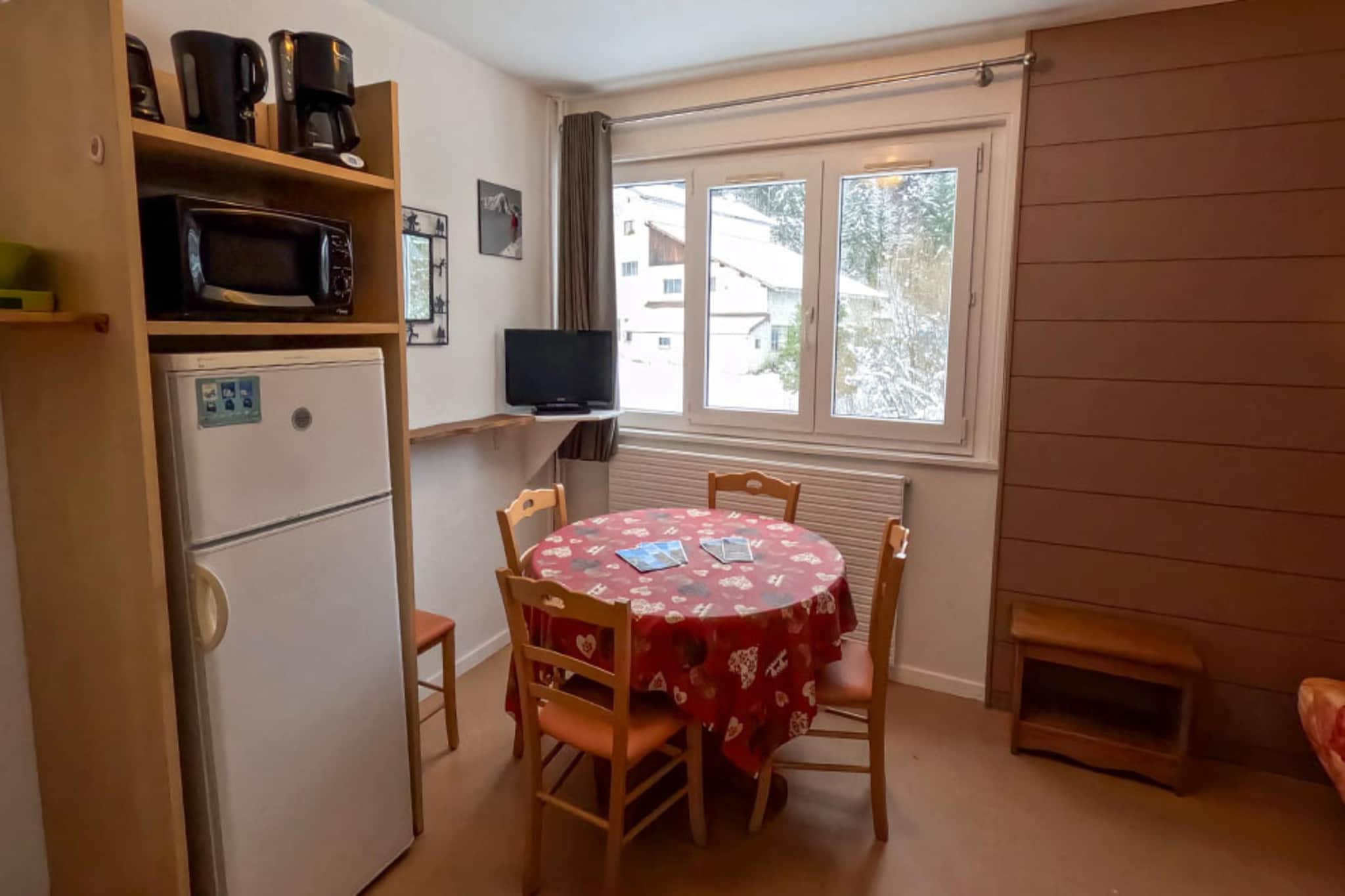 Les Monts Jura-Appartement 2 piÃ¨ces 5 personnes - Esszimmer