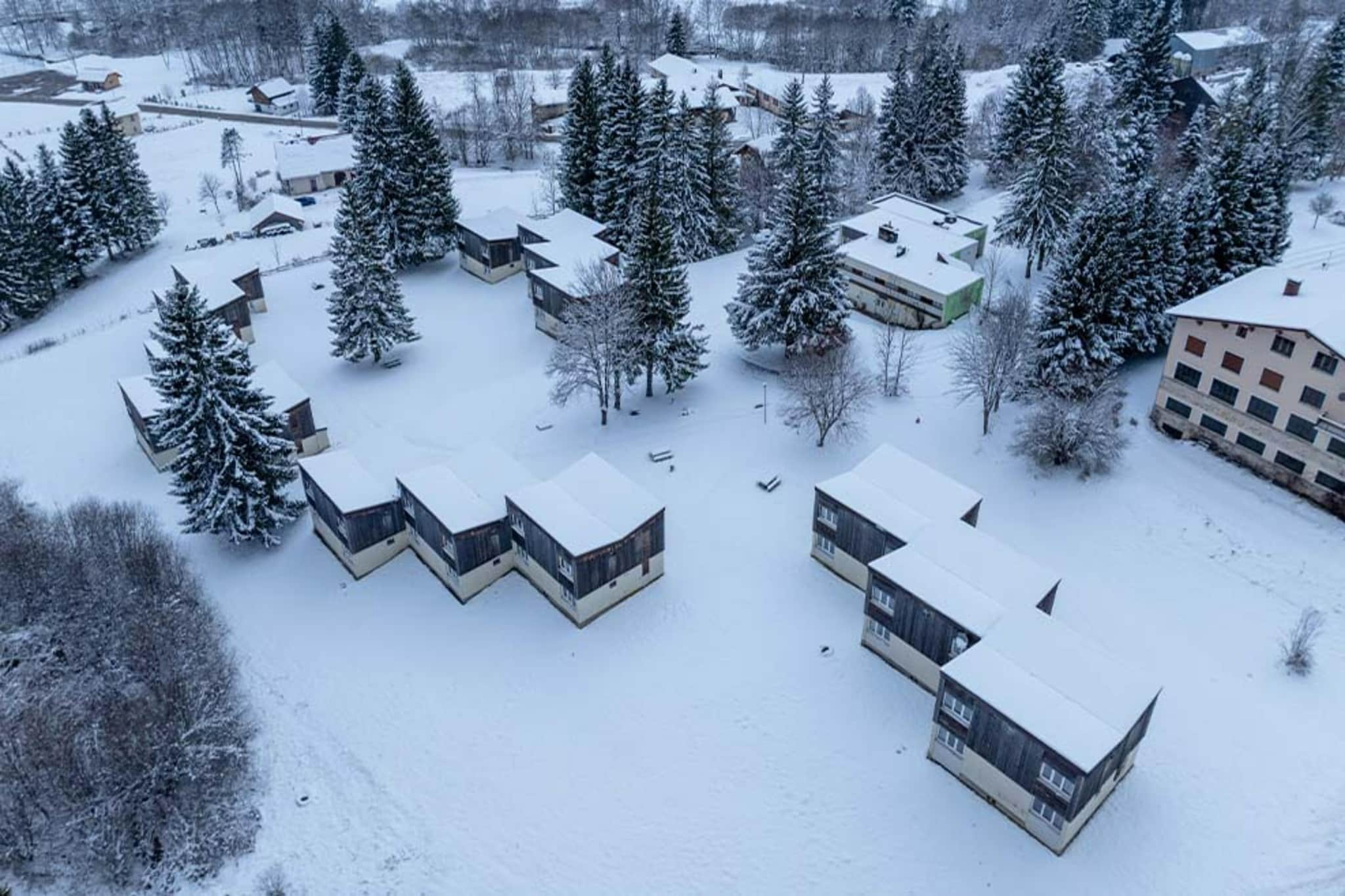 Les Monts Jura-Appartement 2 piÃ¨ces 5 personnes - Außenbereich Winter