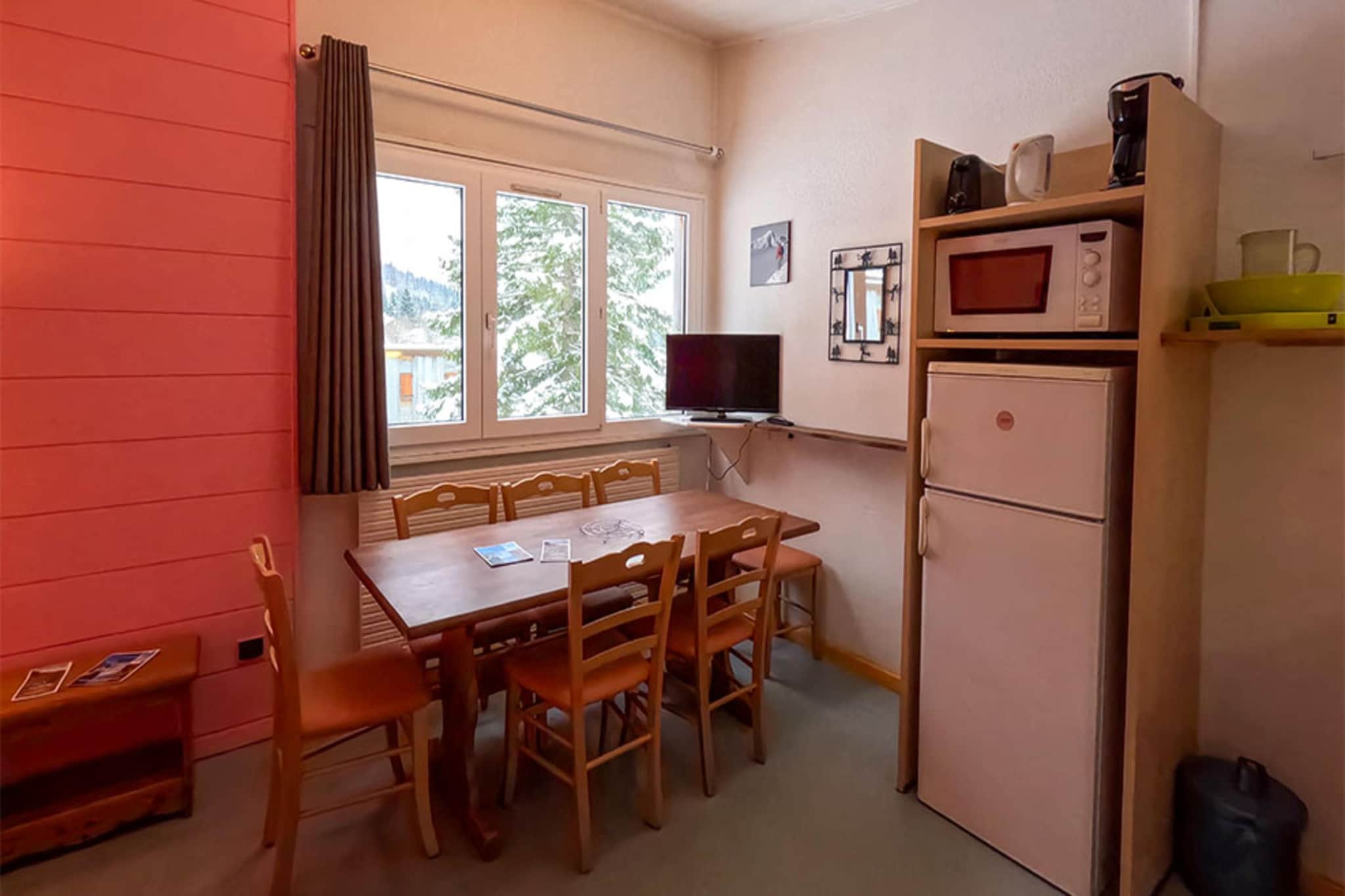 Les Monts Jura-Appartement 3 piÃ¨ces 7 personnes - Esszimmer