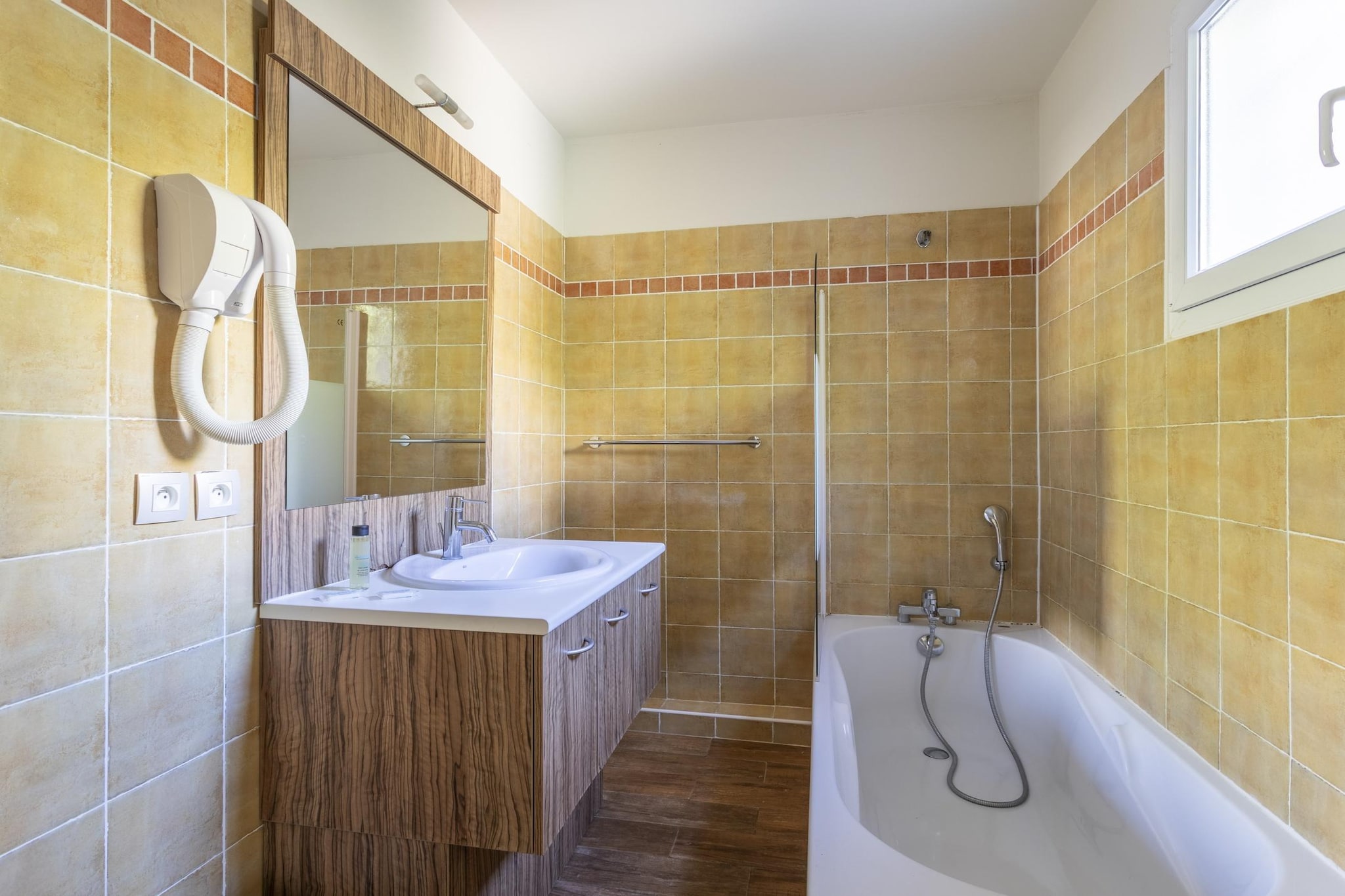 Callian - Le Domaine de Camiole Appartement 4 piÃ¨ces 8 personnes - Bathroom