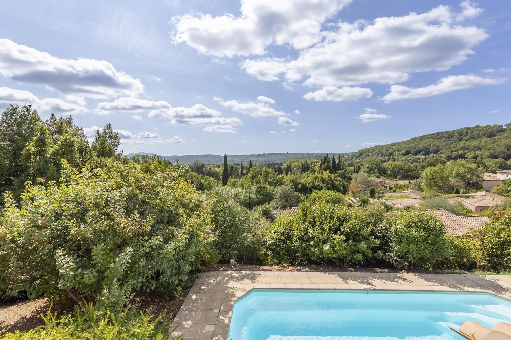 Callian - Le Domaine de Camiole Appartement 4 piÃ¨ces 8 personnes - View in summer