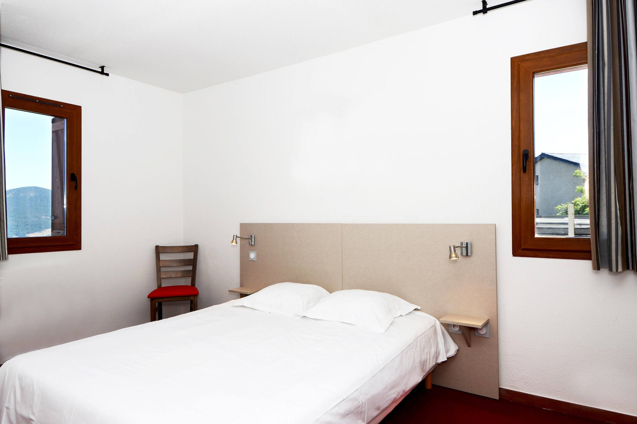 Les Chalets de l'Isard - Appartement 3 piÃ¨ces avec coin nuit 8 personnes - Slaapkamer