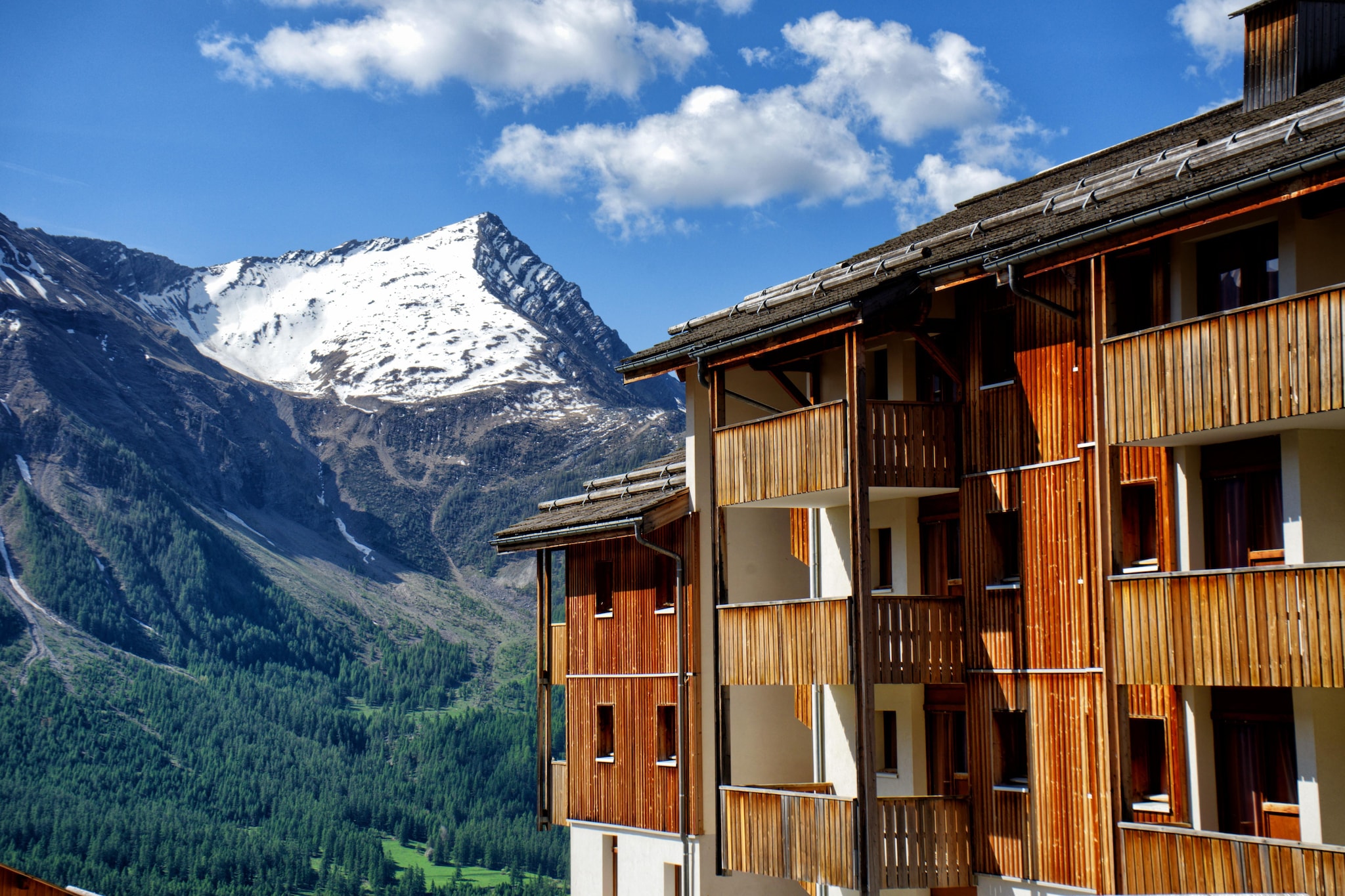 Les Etoiles d'Orion - Appartement 2 piÃ¨ces avec coin nuit 4 personnes - vue montagne - Außenbereich Sommer