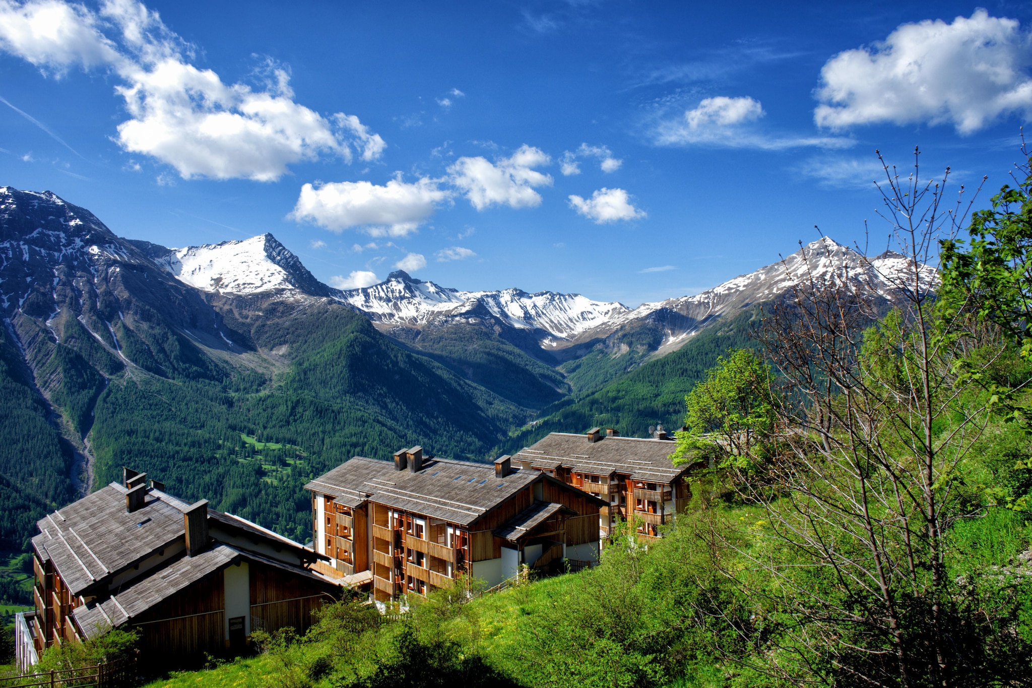 Les Etoiles d'Orion - Appartement 2 piÃ¨ces avec coin nuit 4 personnes - vue montagne - Außenbereich Sommer