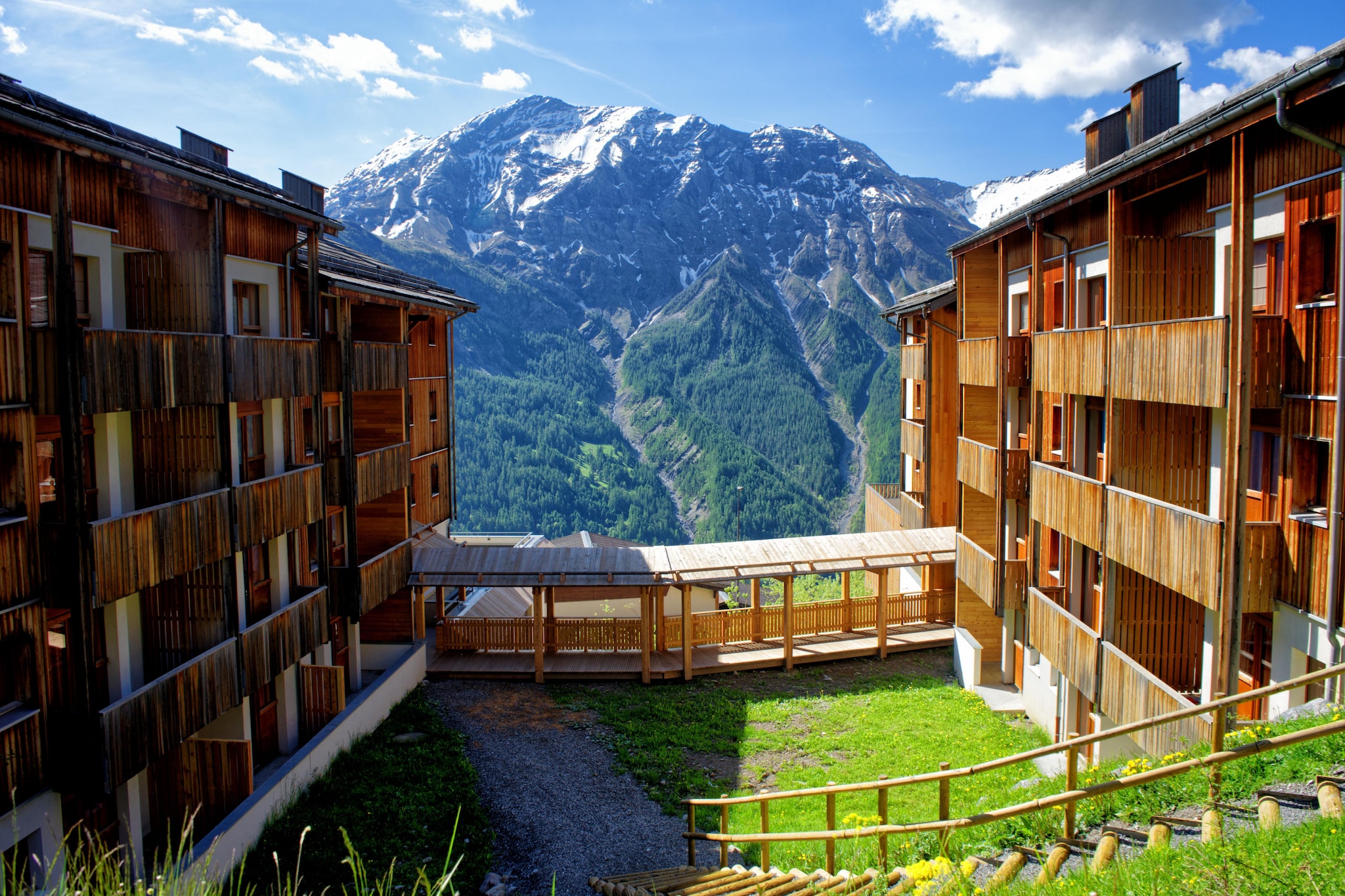 Exterior Summer