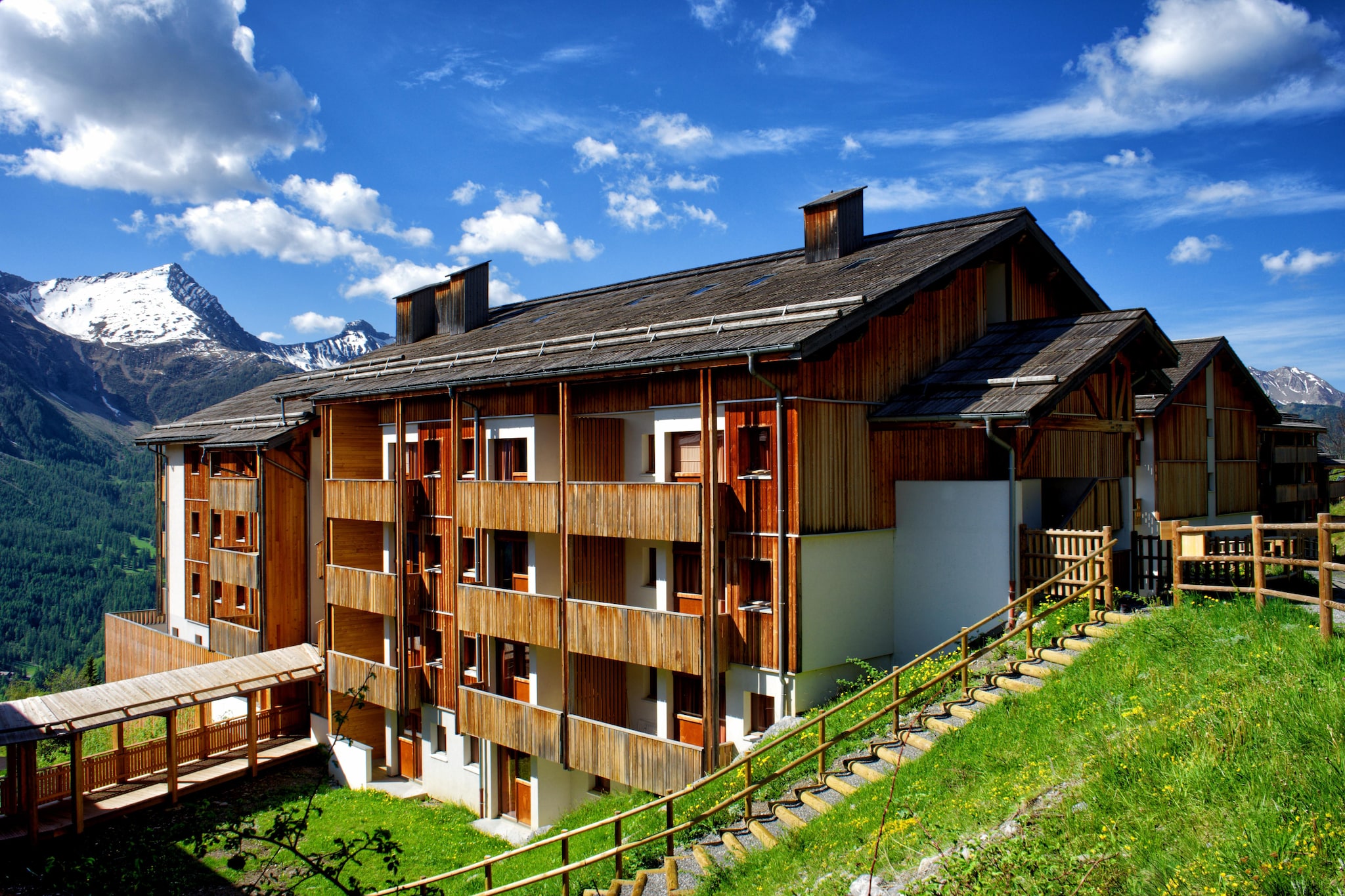Exterior Summer