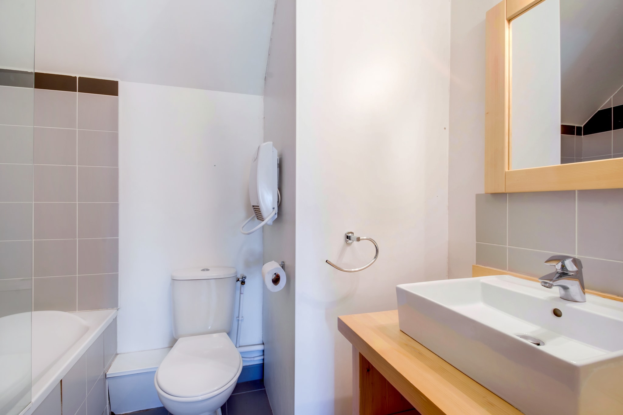 Les Jardins de BalnÃ©a-Appartement 4 piÃ¨ces avec coin nuit 9 personnes - Bathroom