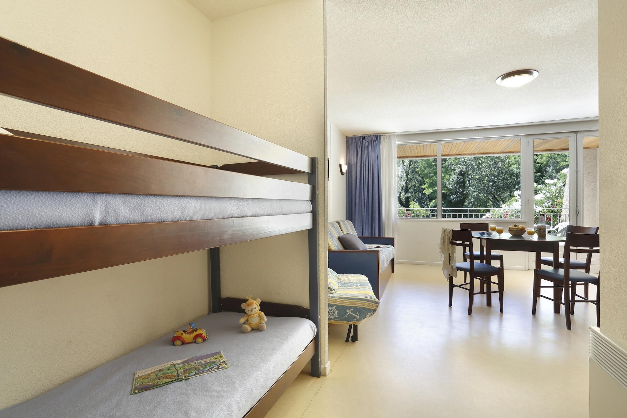 Bed Room