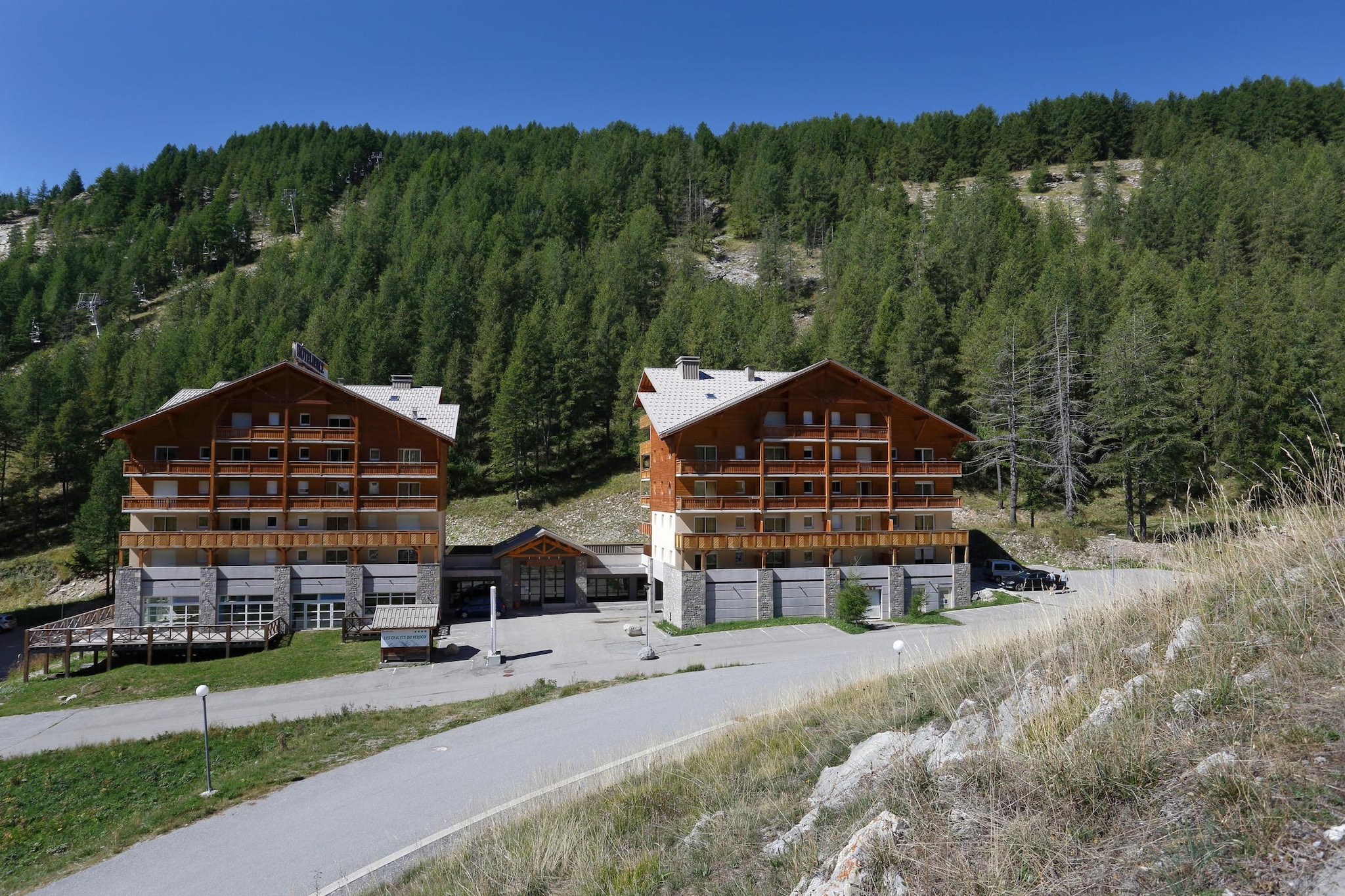 Les Chalets du Verdon - Appartement 3 pièces avec coin nuit 7 personnes - Außenbereich Sommer