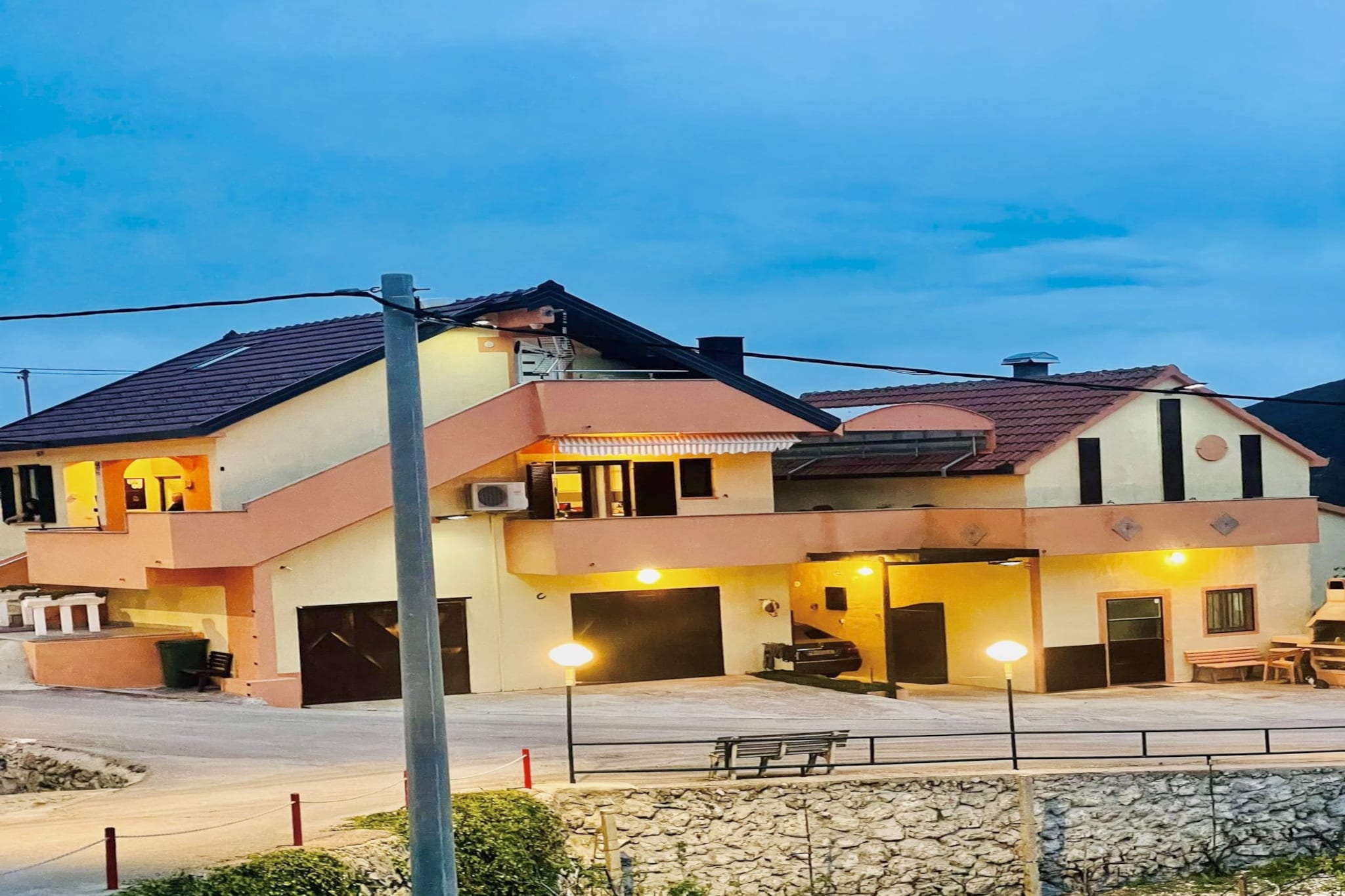 Holiday Home Rocca with pool - Buitenlucht