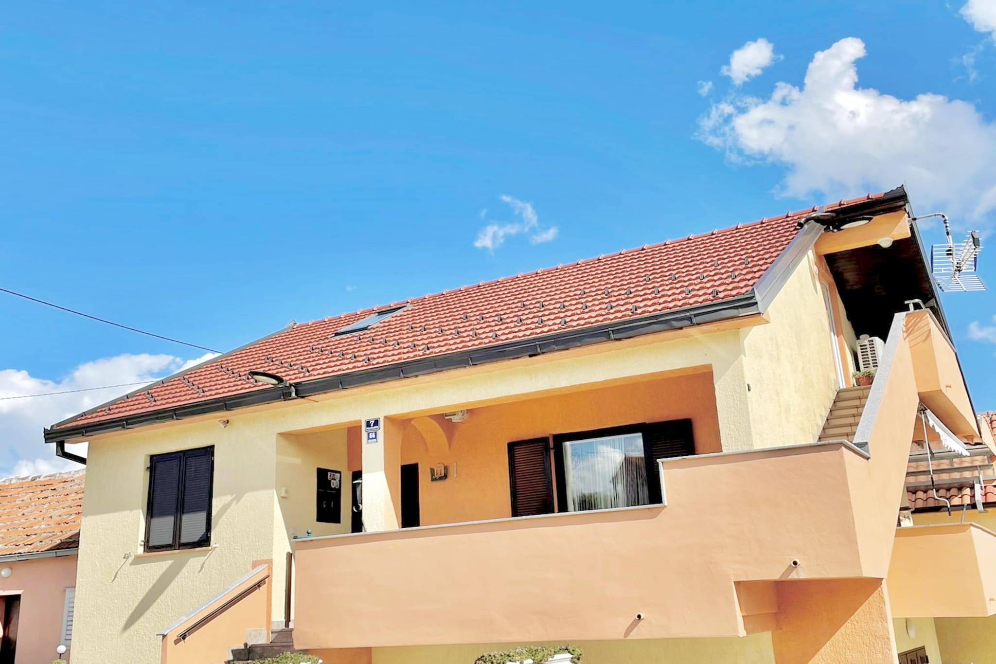 Holiday Home Rocca with pool - Außenbereich Sommer