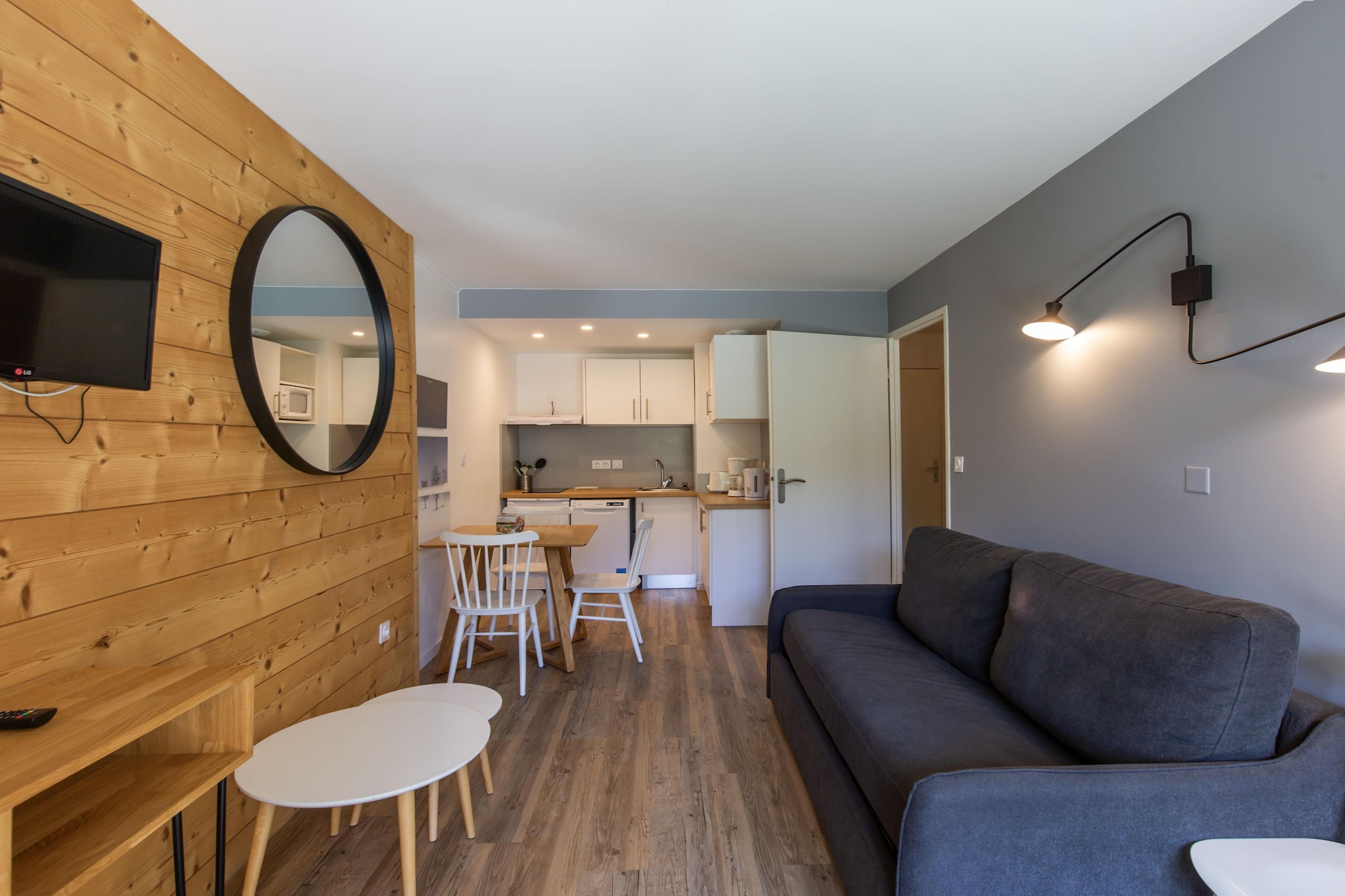 Les Balcons du Soleil-Studio 4 personnes avec coin nuit - rÃ©novÃ©