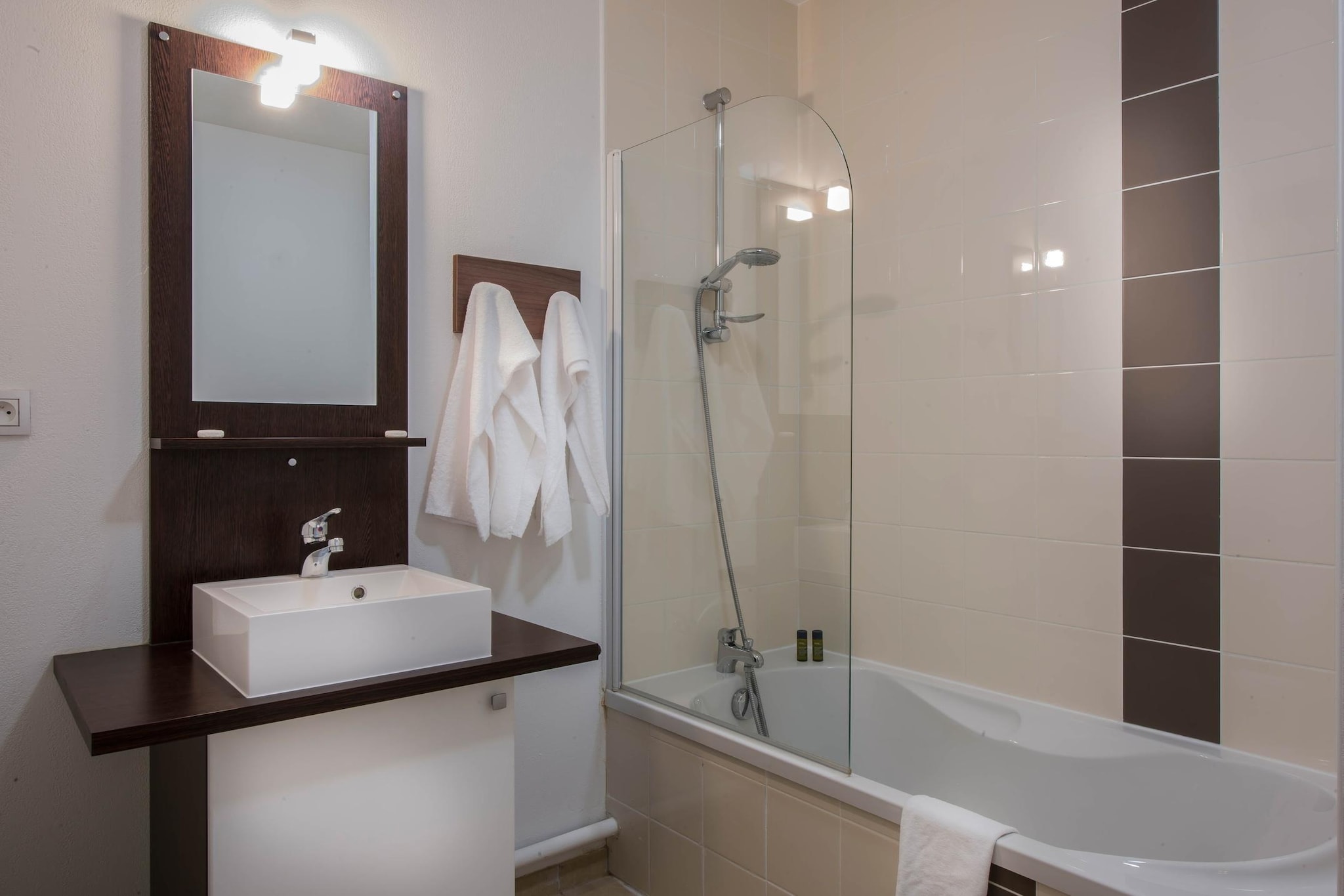 Le Clos du Rocher - Studio avec coin nuit 4 personnes - Badezimmer
