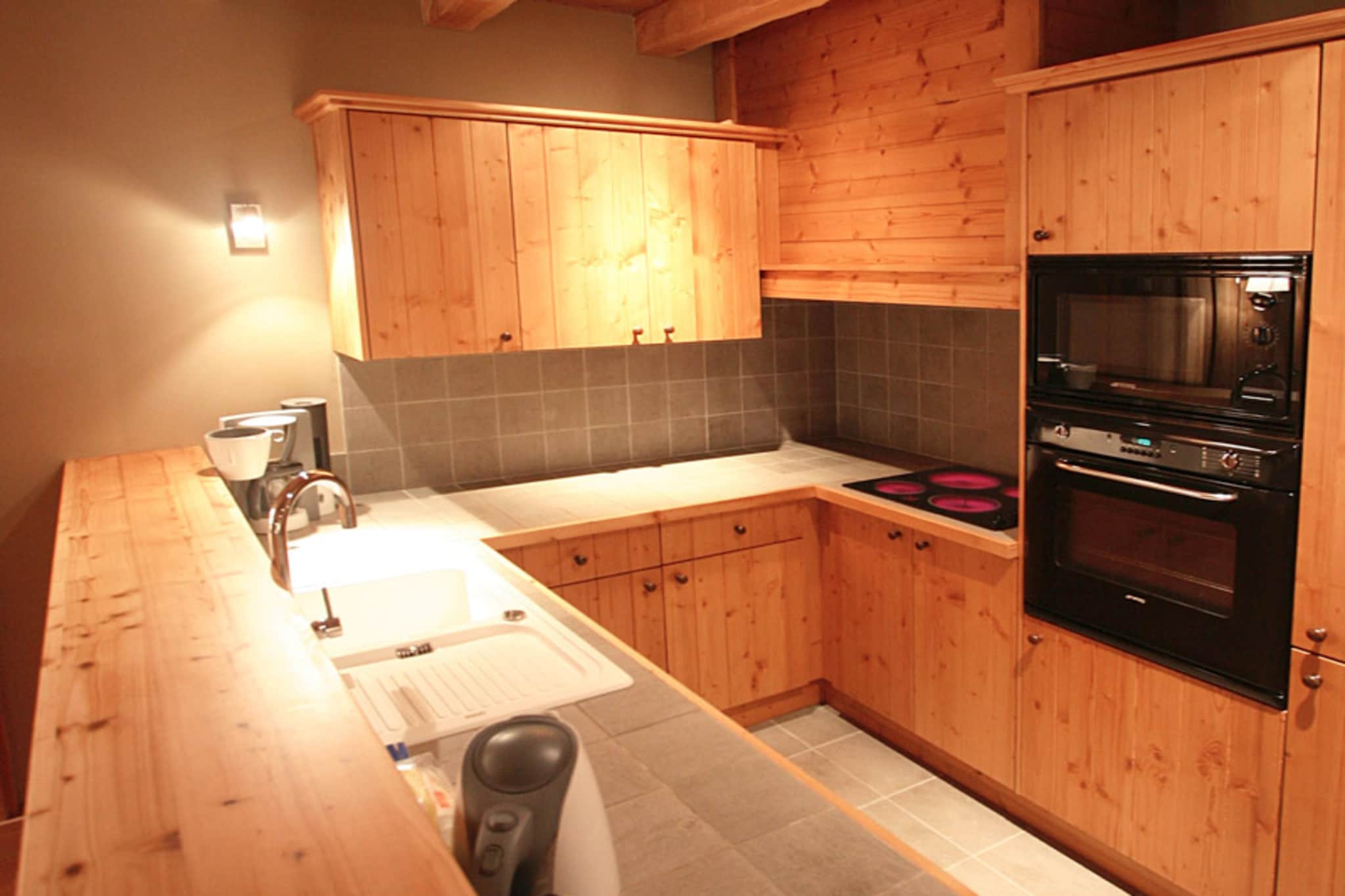 RÃ©sidence l'Alba Appartement 5 piÃ¨ces avec coin nuit 10 personnes - Keuken