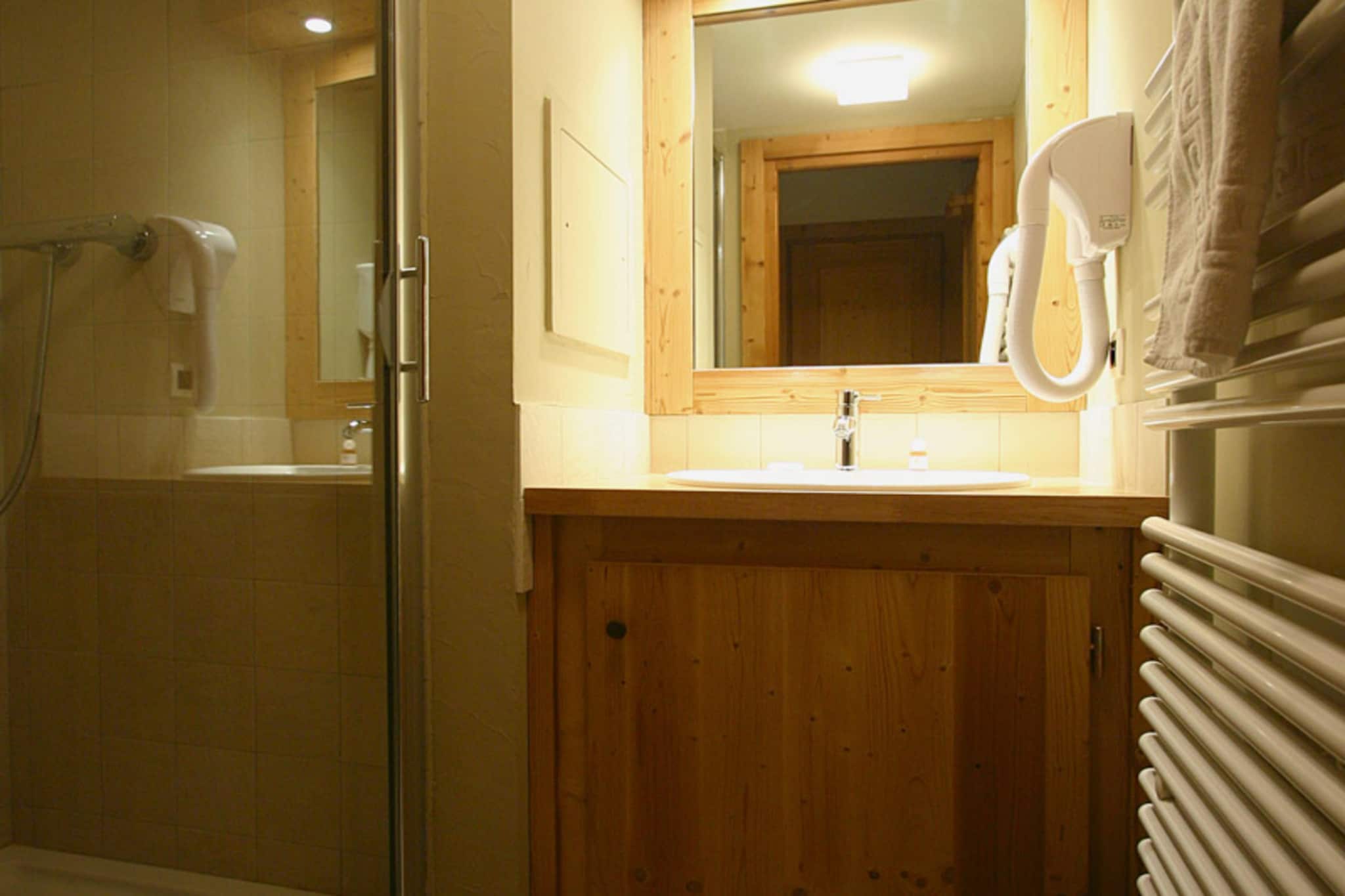 RÃ©sidence l'Alba Appartement 5 piÃ¨ces avec coin nuit 10 personnes - Badkamer