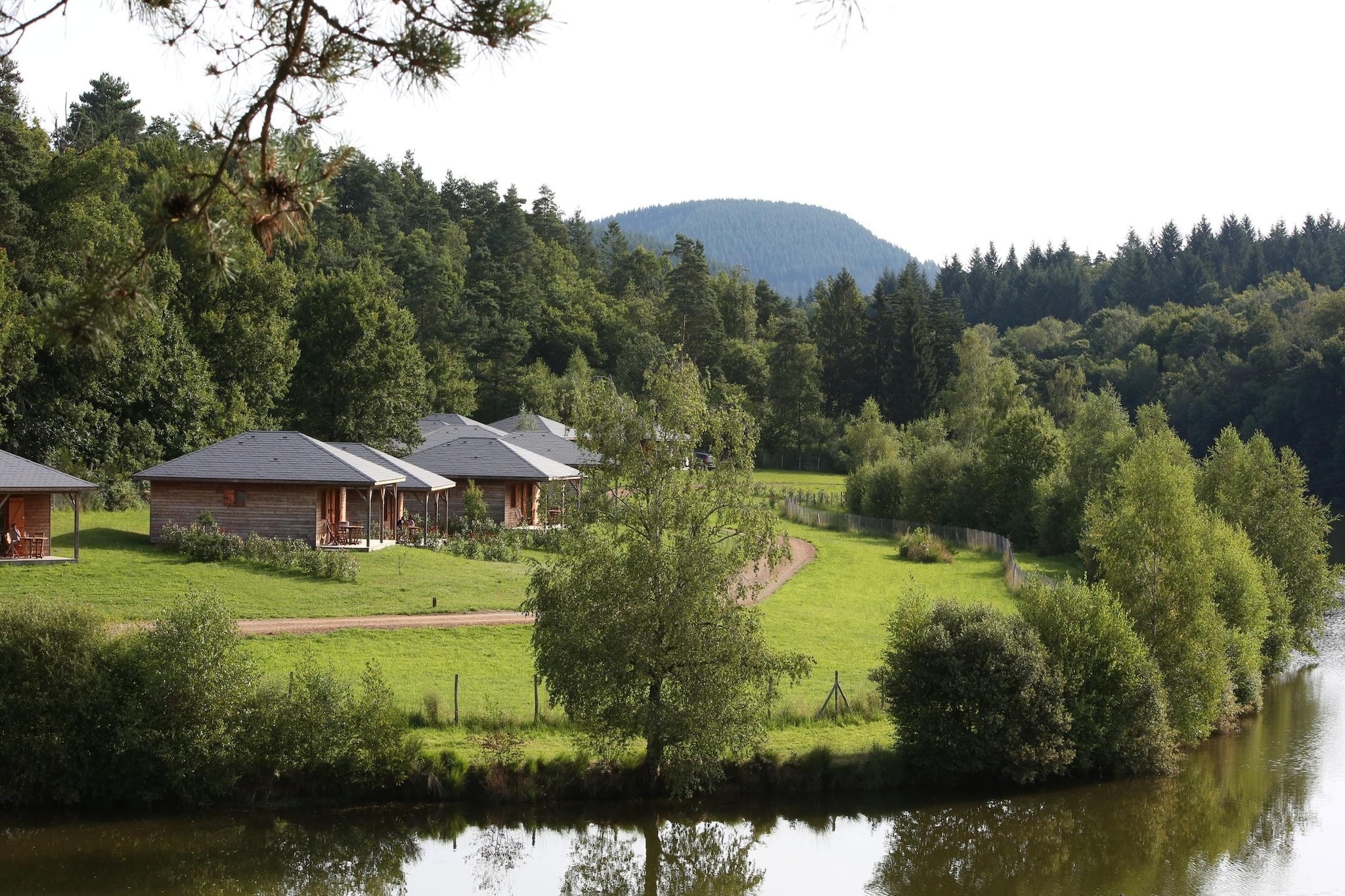 Le Domaine des MonÃ©diÃ¨res - Chalet 3 piÃ¨ces 6 personnes vue Lac - Areas within 1km in summer