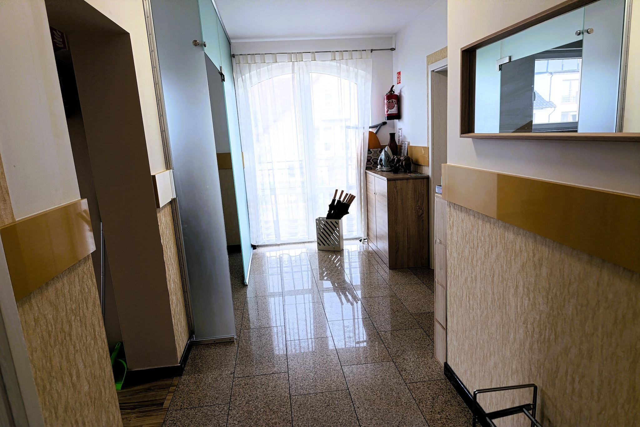 Komfortowy apartament dla 9 osób I piętro - Hal-ontvangst