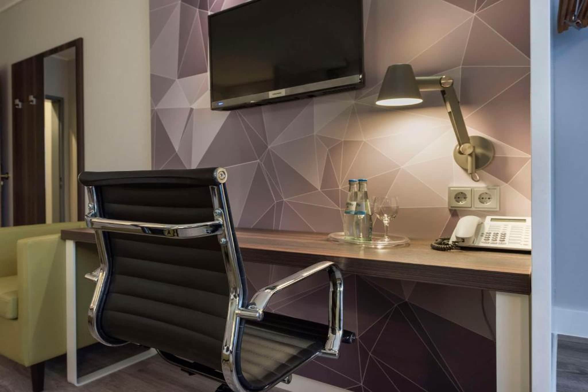 Hotel Peine Salzgitter - Standard Double Room - Schlafzimmer