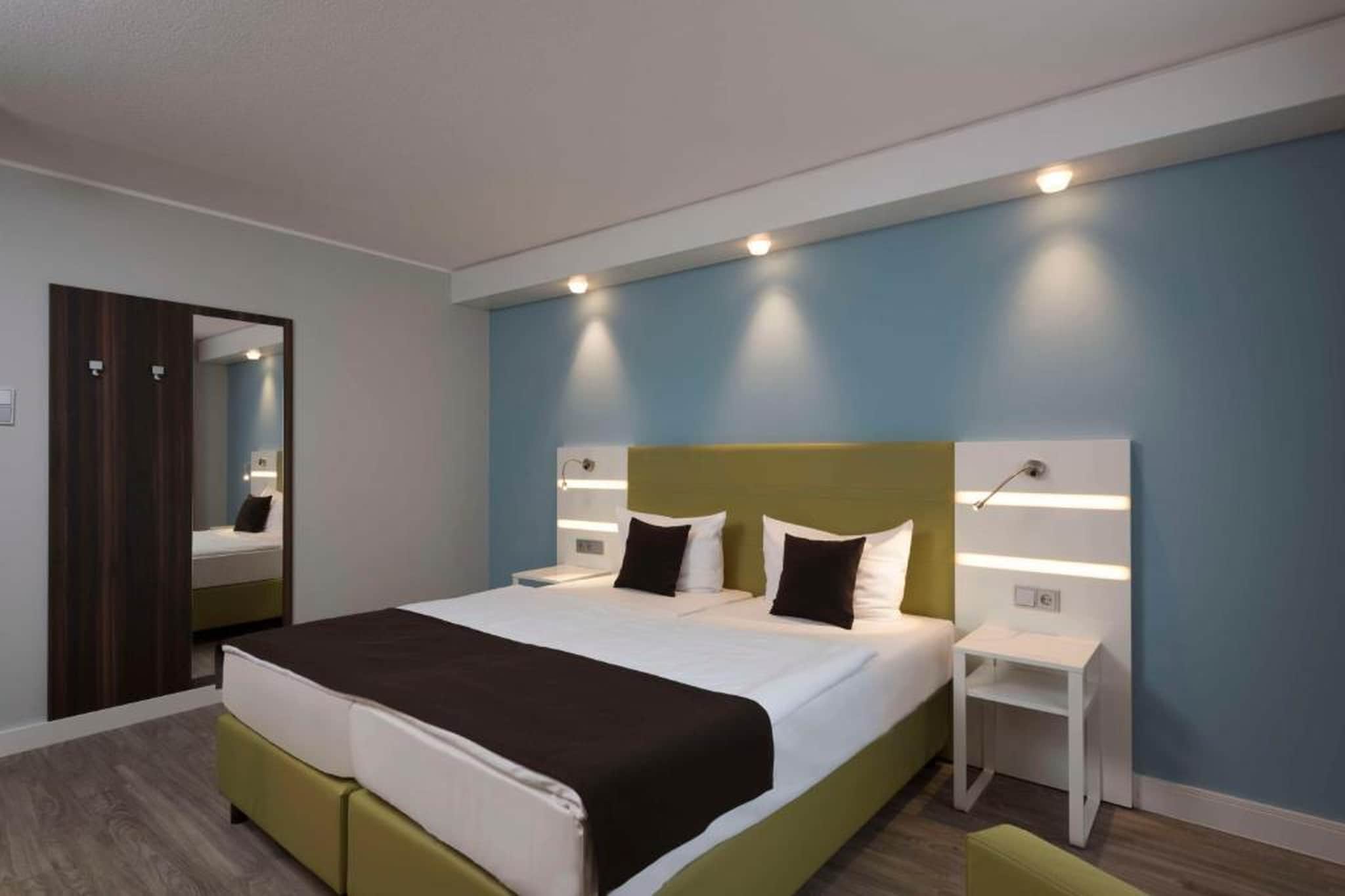Hotel Peine Salzgitter - Standard Double Room - Schlafzimmer
