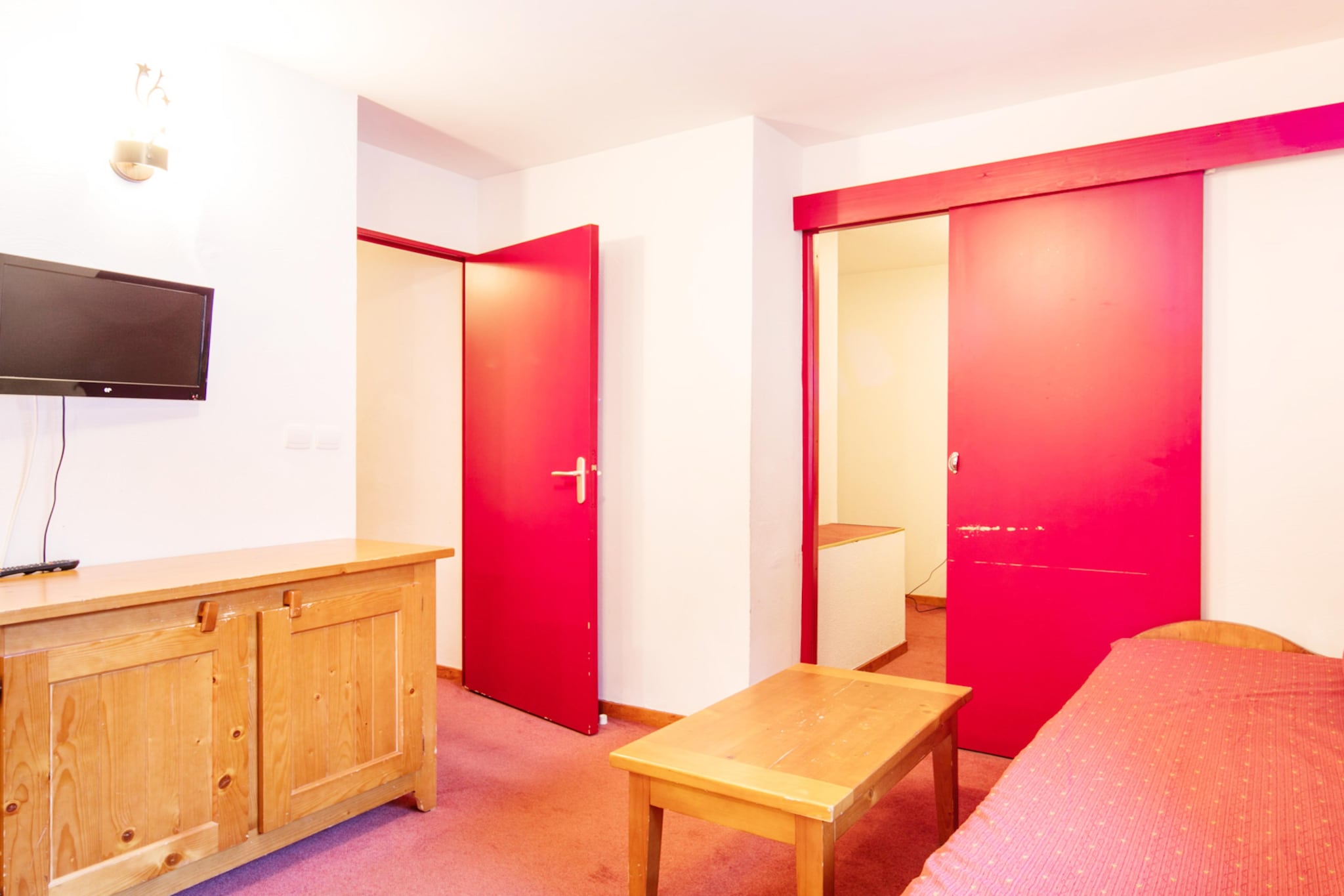 Les Chalets de la Ramoure - Studio 4 personnes avec coin nuit - Woonkamer