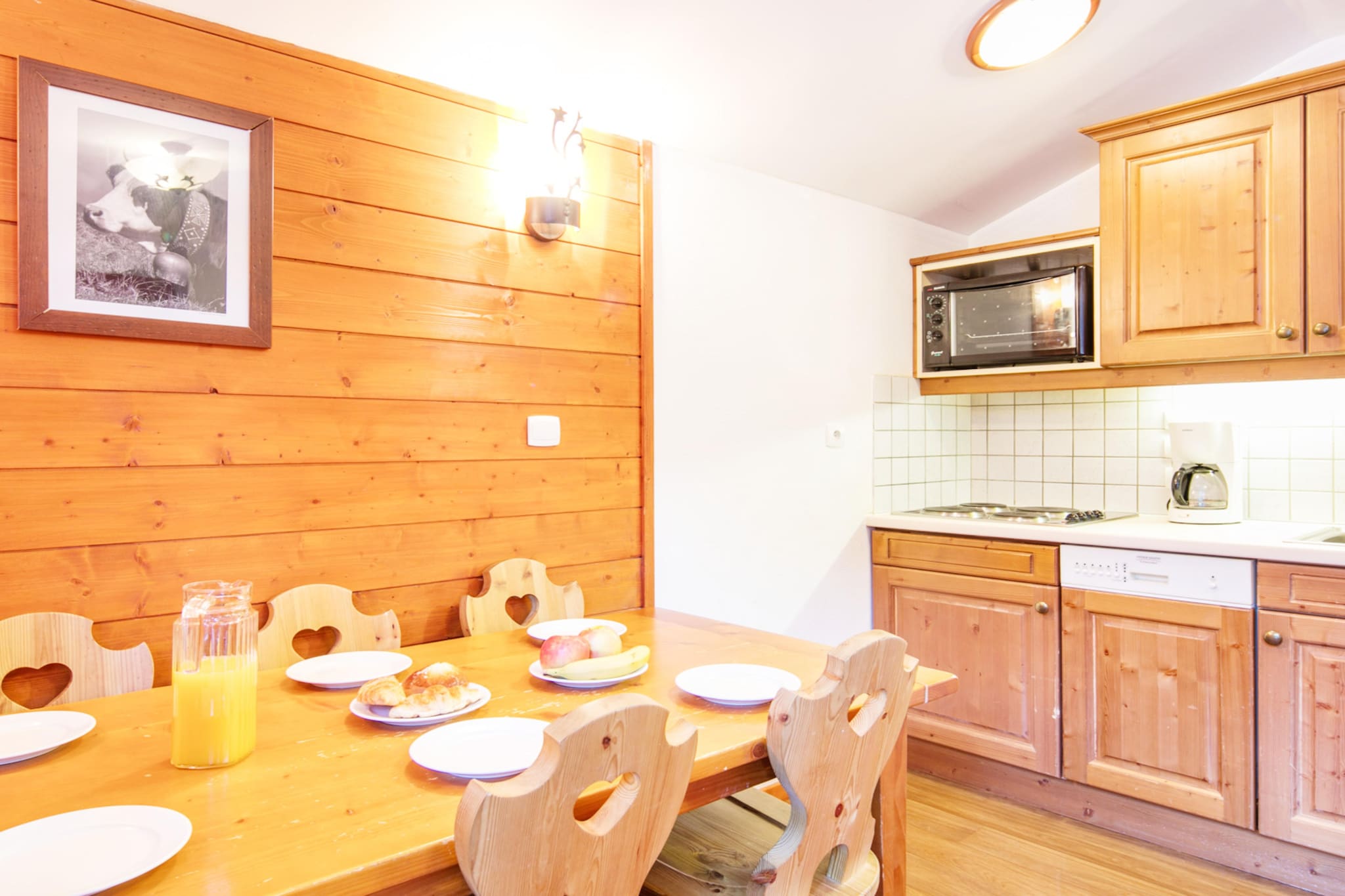Les Chalets de la Ramoure - Studio 4 personnes avec coin nuit - Eetkamer