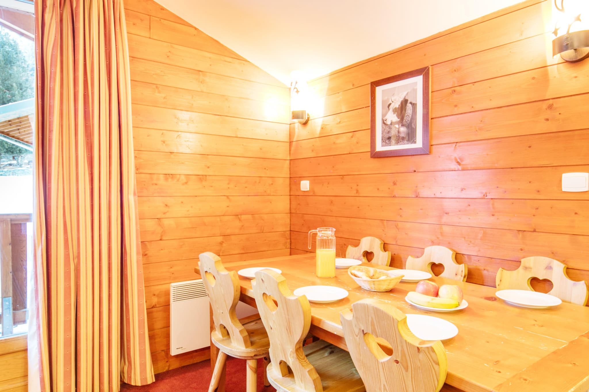 Les Chalets de la Ramoure - Studio 4 personnes avec coin nuit - Eetkamer