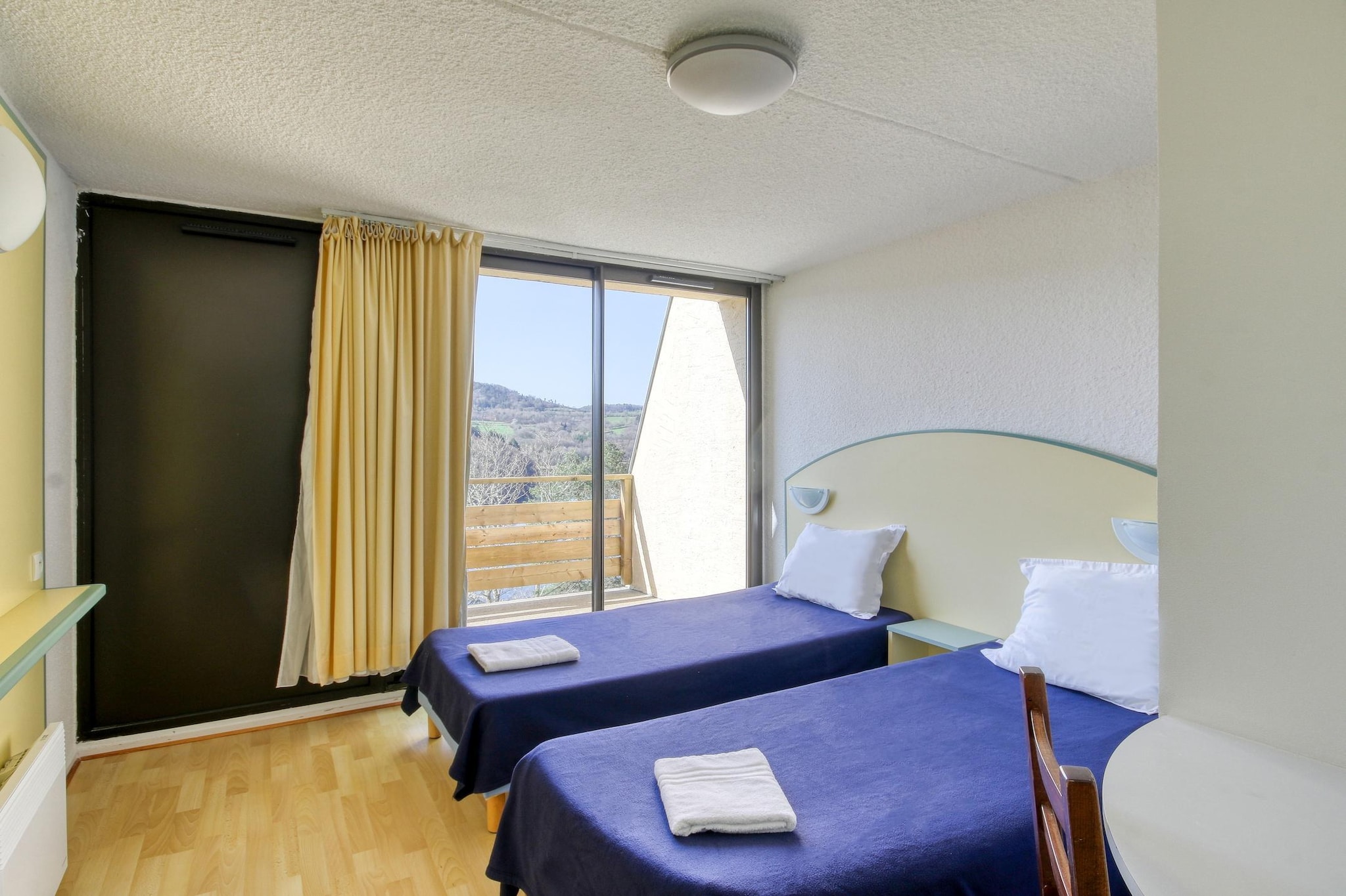 Miremont - Le Domaine de Confolant Chambre quadruple