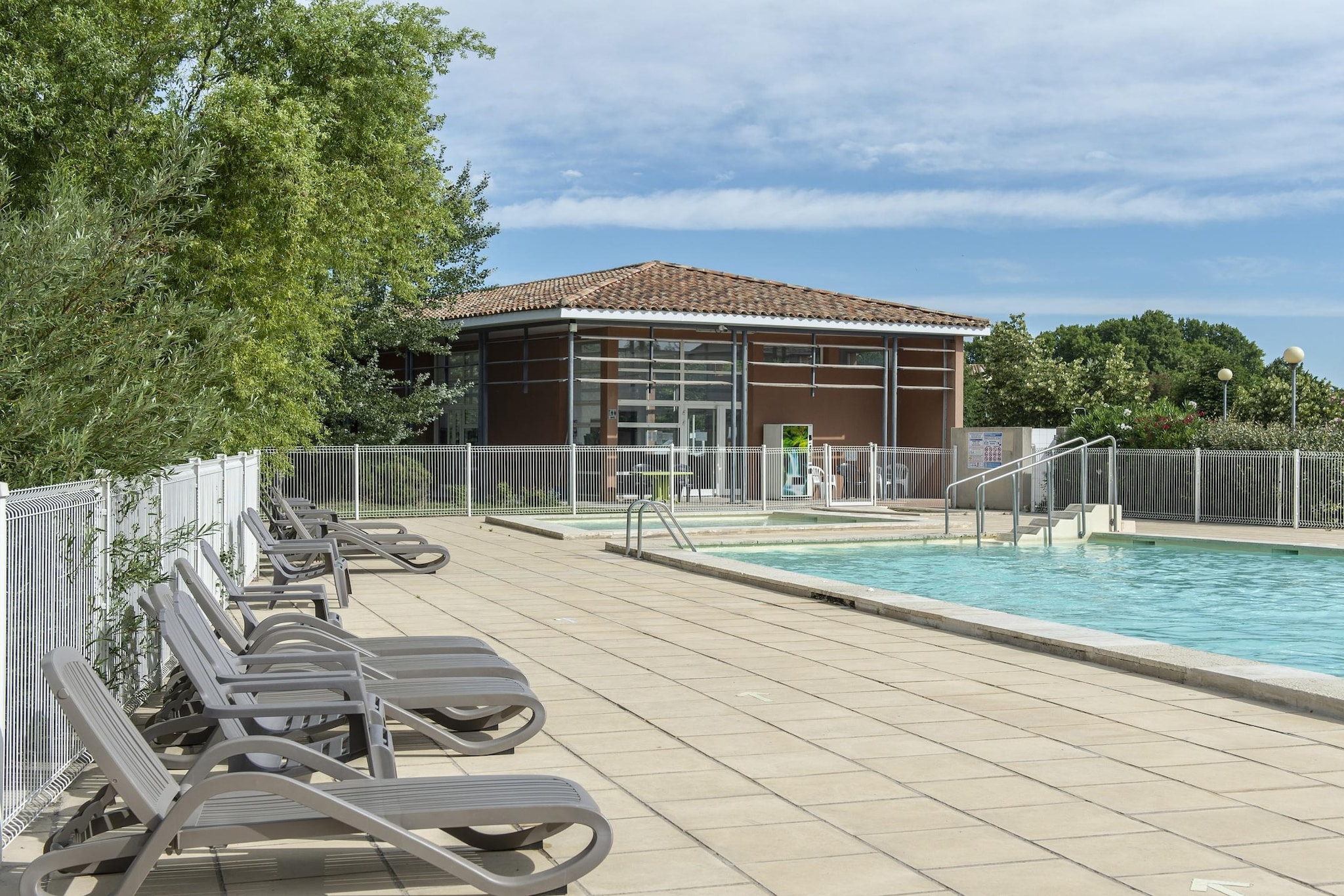 RÃ©sidence Sun Hols Les Rives du Lac Maison 2 piÃ¨ces 4 personnes - PMR - Schwimmbad