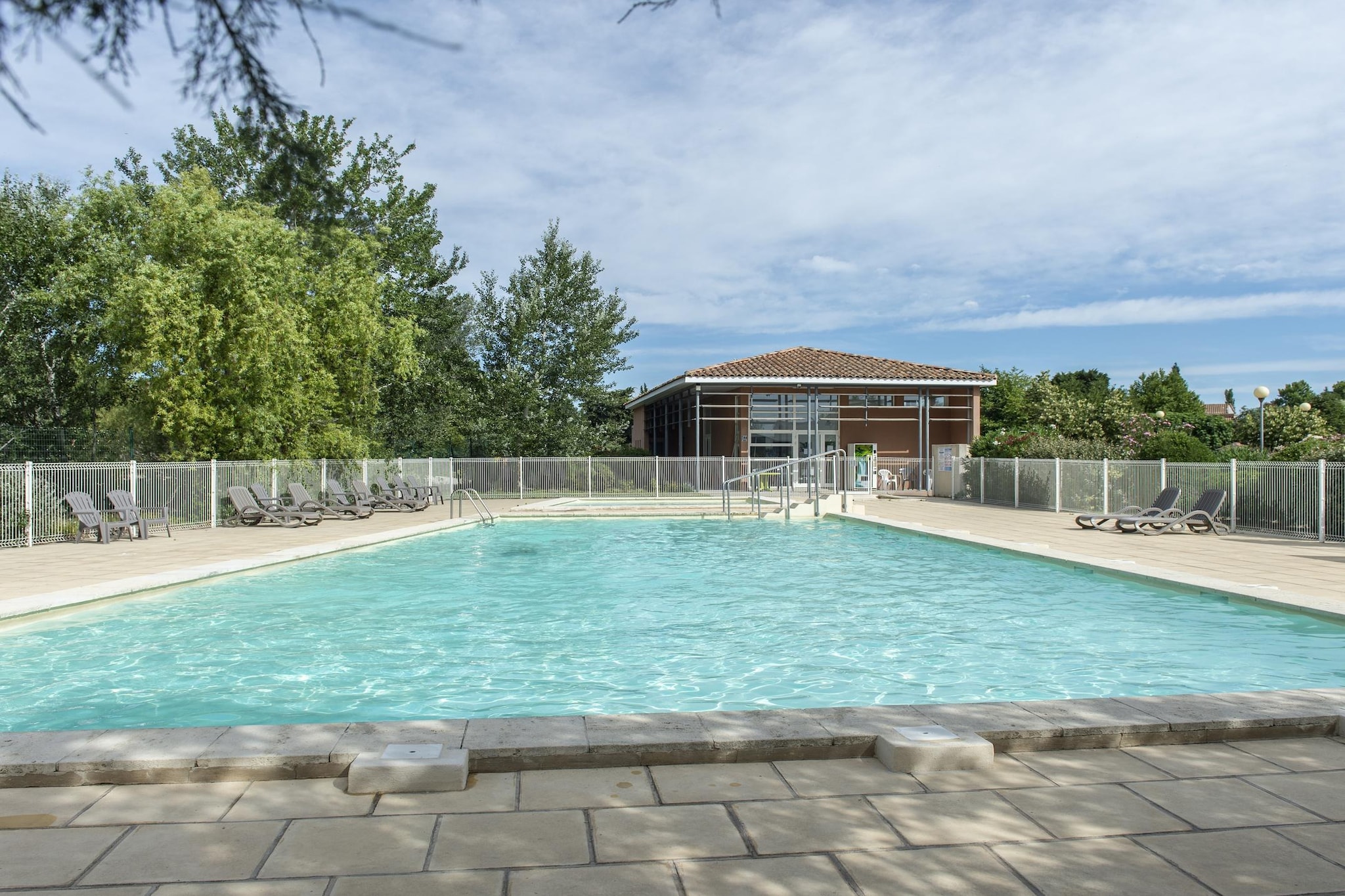 RÃ©sidence Sun Hols Les Rives du Lac Villa 4 piÃ¨ces 8 personnes avec piscine privÃ©e - Schwimmbad