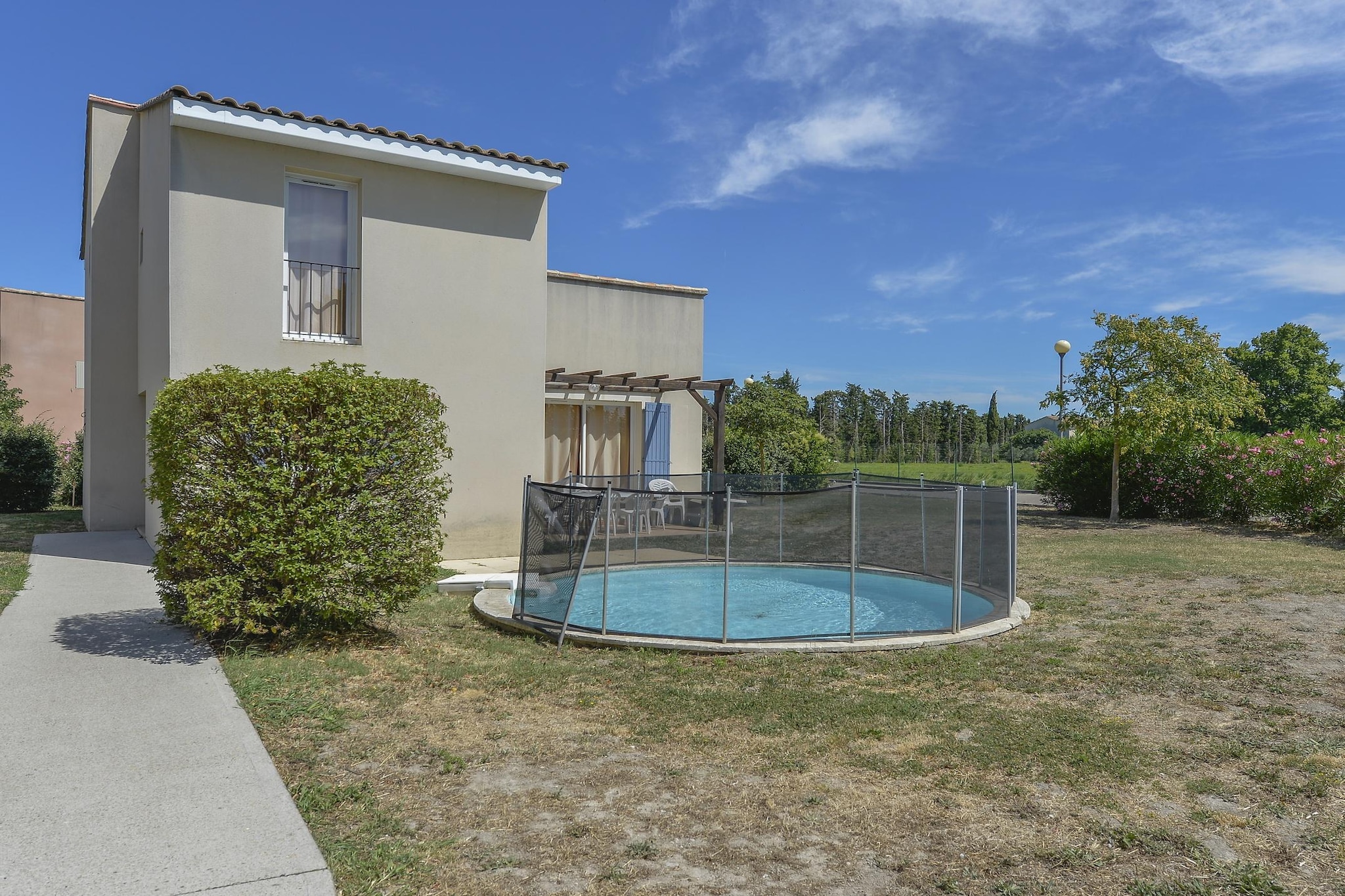 RÃ©sidence Sun Hols Les Rives du Lac Villa 4 piÃ¨ces 8 personnes avec piscine privÃ©e - Außenbereich Sommer