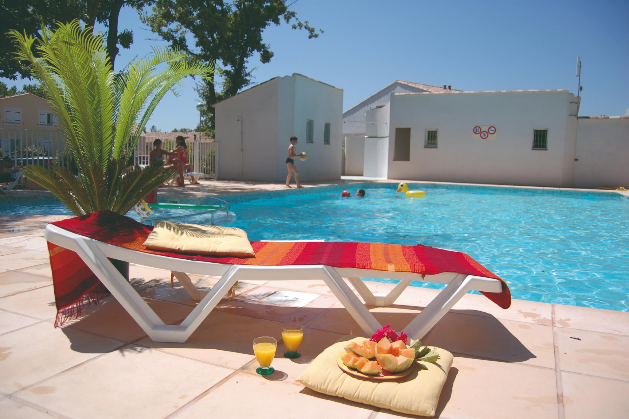 RÃ©sidence VacancÃ©ole Les Bastides de Fayence	Maison 3 piÃ¨ces 6 personnes - Zwembad
