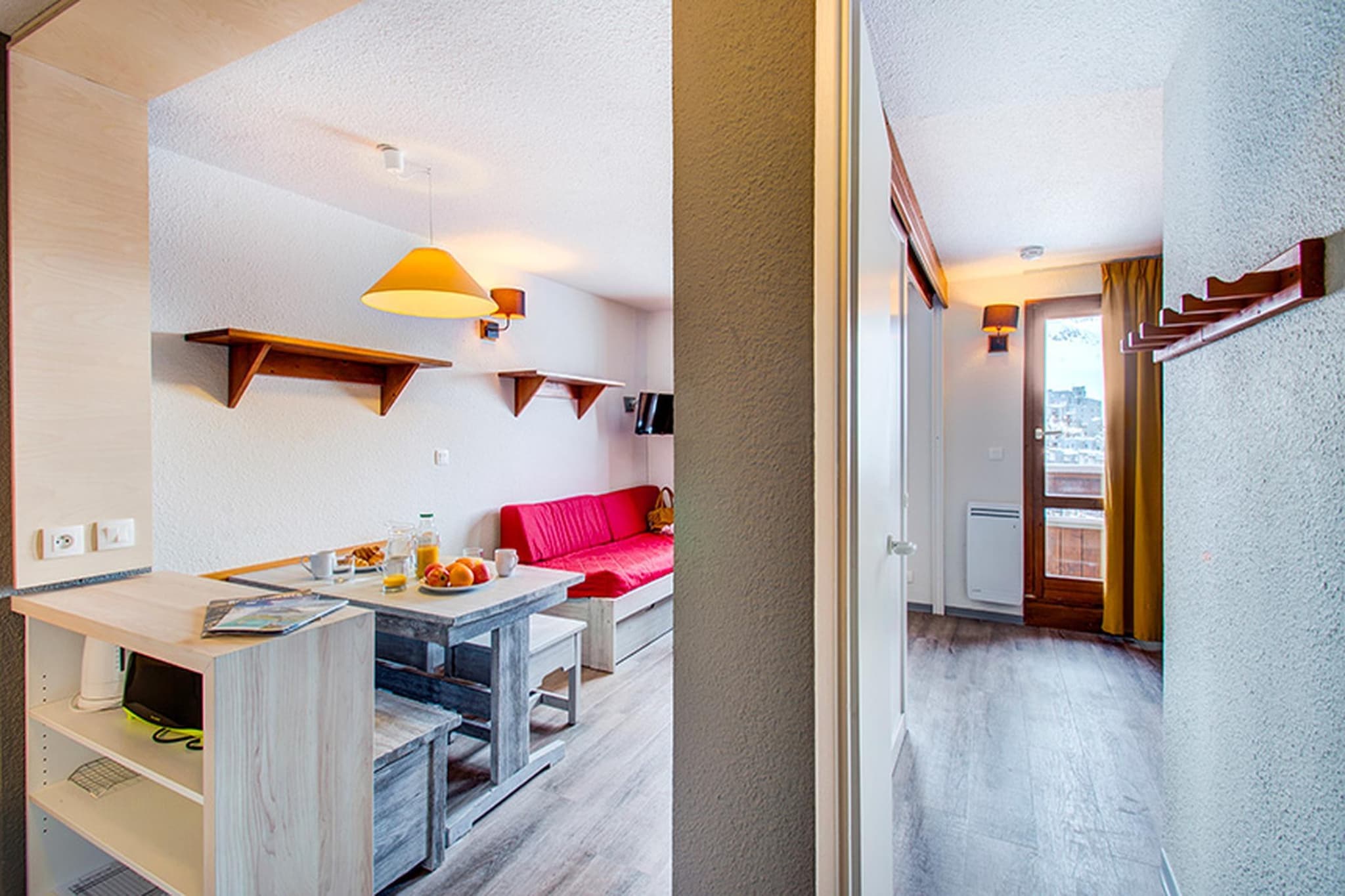 Le Borsat IV-Studio 4 personnes avec coin nuit - Overloop