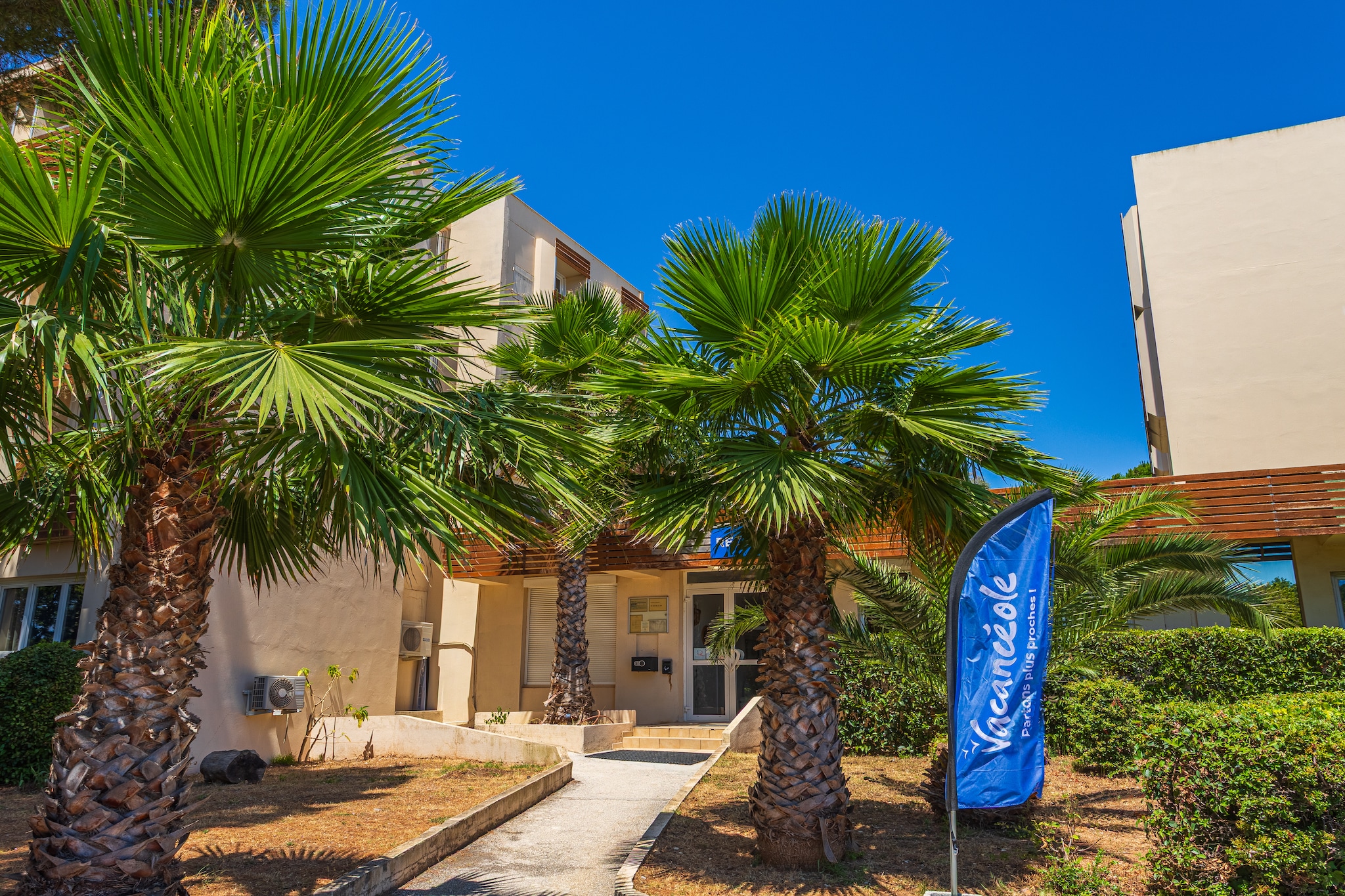 La Londe les Maures - RÃ©sidence L'Ile D'Or Appartement 3 piÃ¨ces 6 personnes - Buitenkant zomer