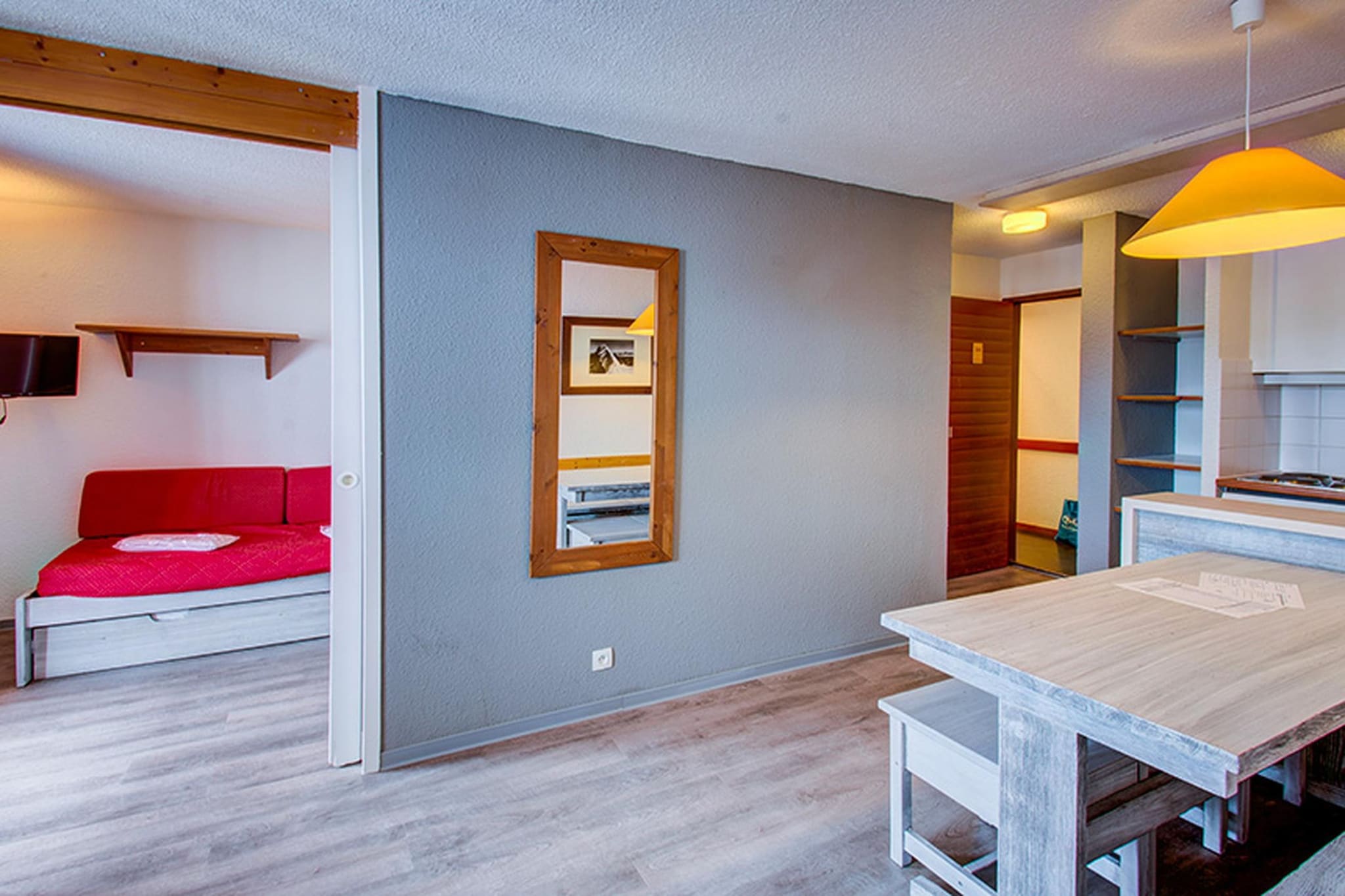 Le Borsat IV-Appartement 2 piÃ¨ces avec coin nuit 6 personnes - Overloop