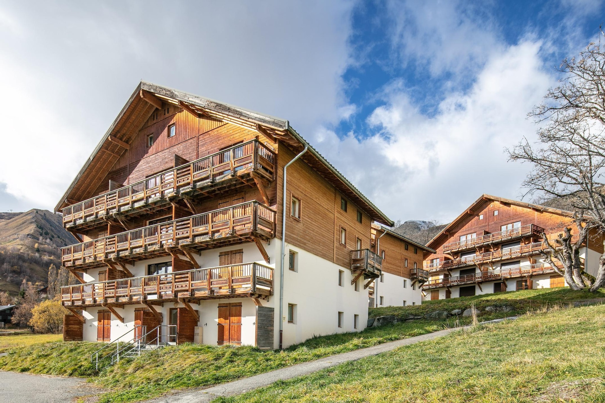 RÃ©sidence Le Hameau de l'Alpage	Appartement 3 piÃ¨ces 6 personnes - Außenbereich Sommer