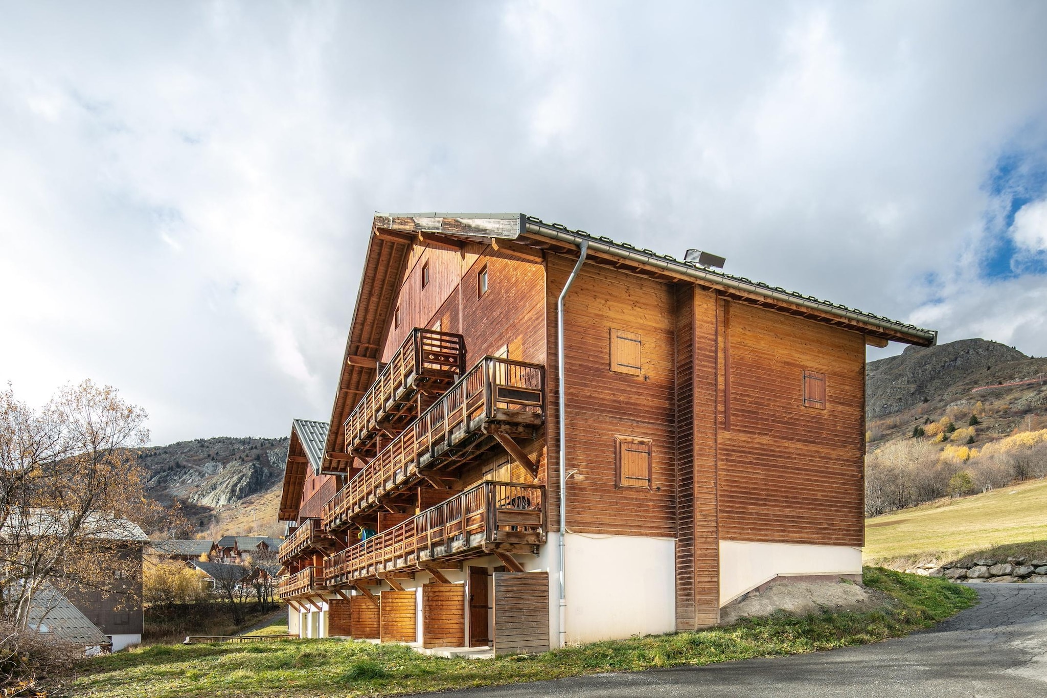 RÃ©sidence Le Hameau de l'Alpage	Appartement 3 piÃ¨ces 6 personnes - Außenbereich Sommer
