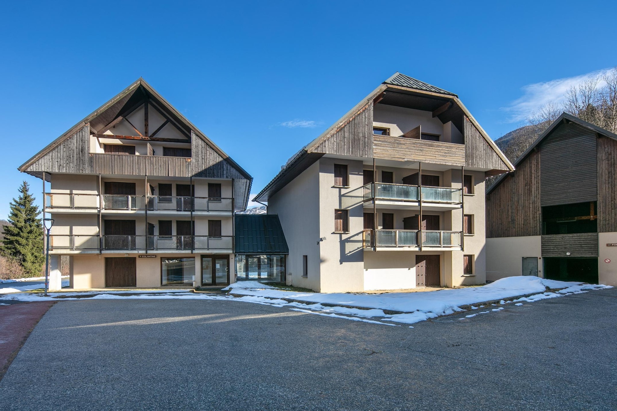 La PerriÃ¨re - Vacanceole	Appartement 4 piÃ¨ces 8 personnes