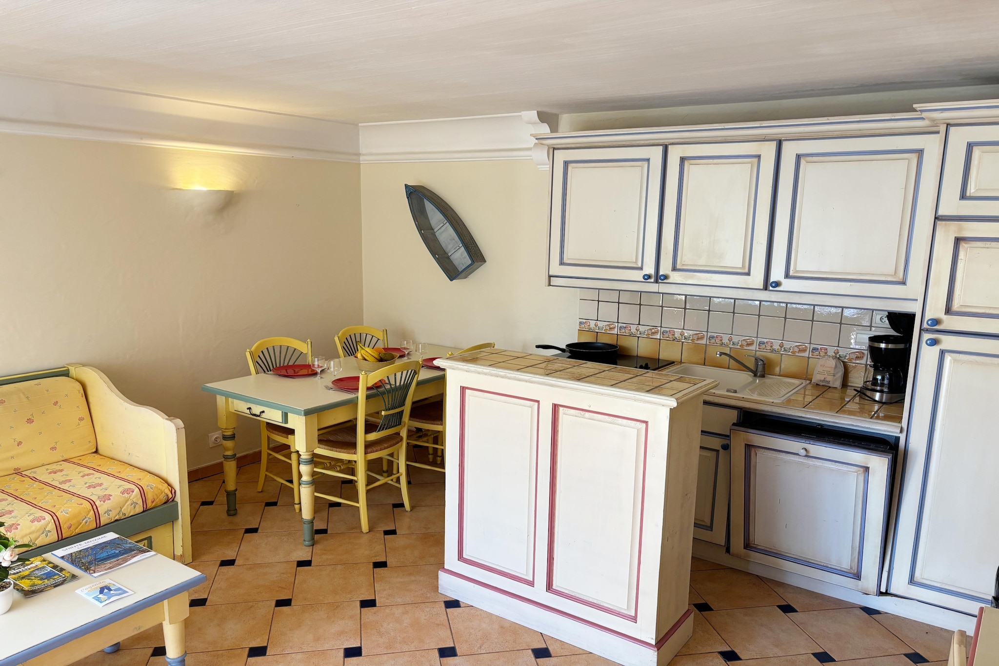 Résidence Lagrange Prestige Port Marine 2 bedroom alcove apt sleeps 8 OTA