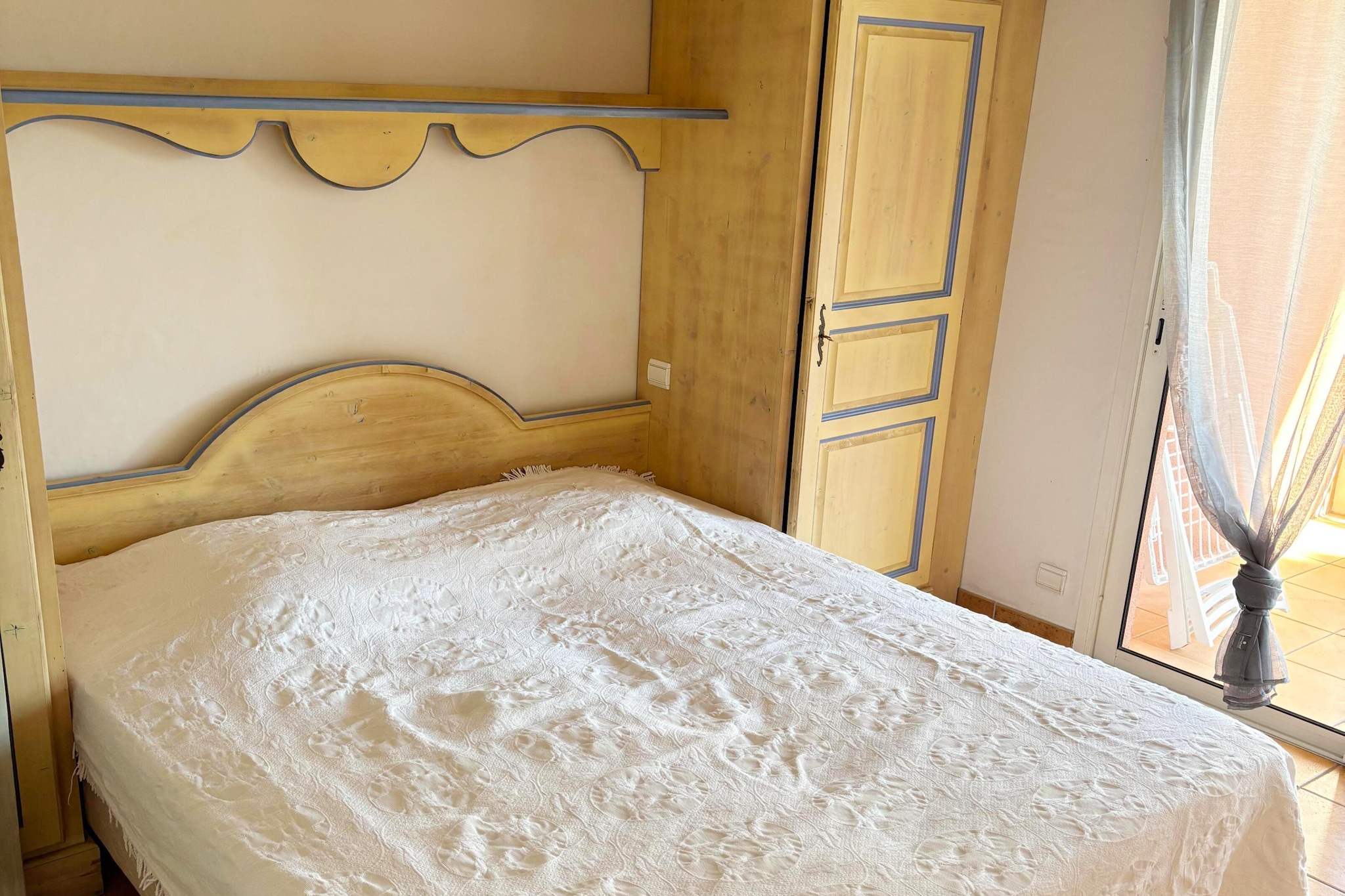 Résidence Lagrange Prestige Port Marine 2 bedroom alcove apt sleeps 8 OTA