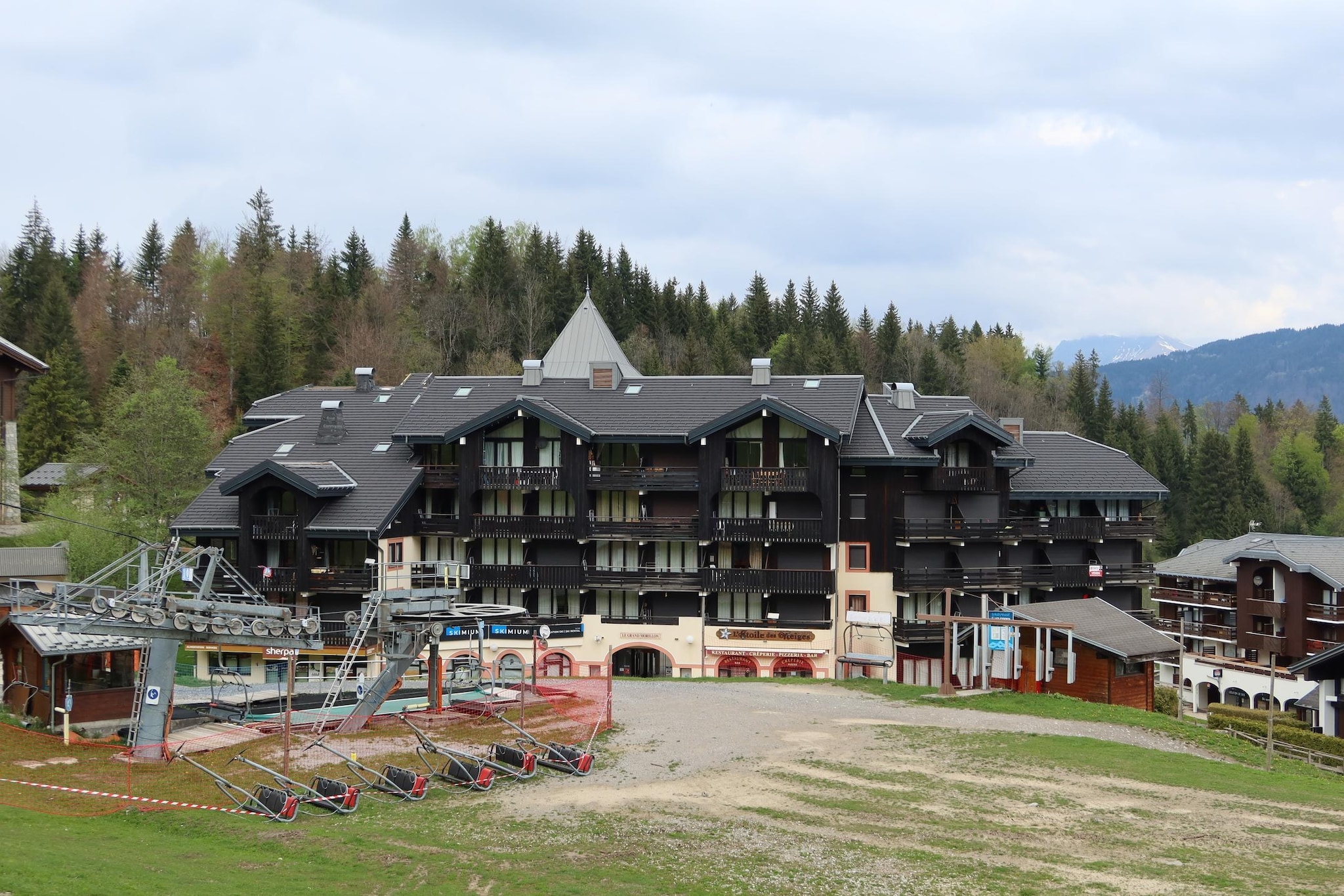 Grand Morillon Appartement 2 piÃ¨ces 5 personnes - vue montagne - Außenbereich Sommer