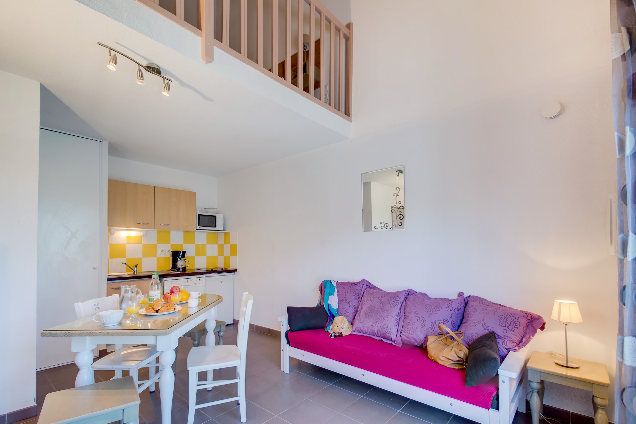 Le Domaine d'EnsÃ©rune	Maison avec salon et coin nuit 4 personnes