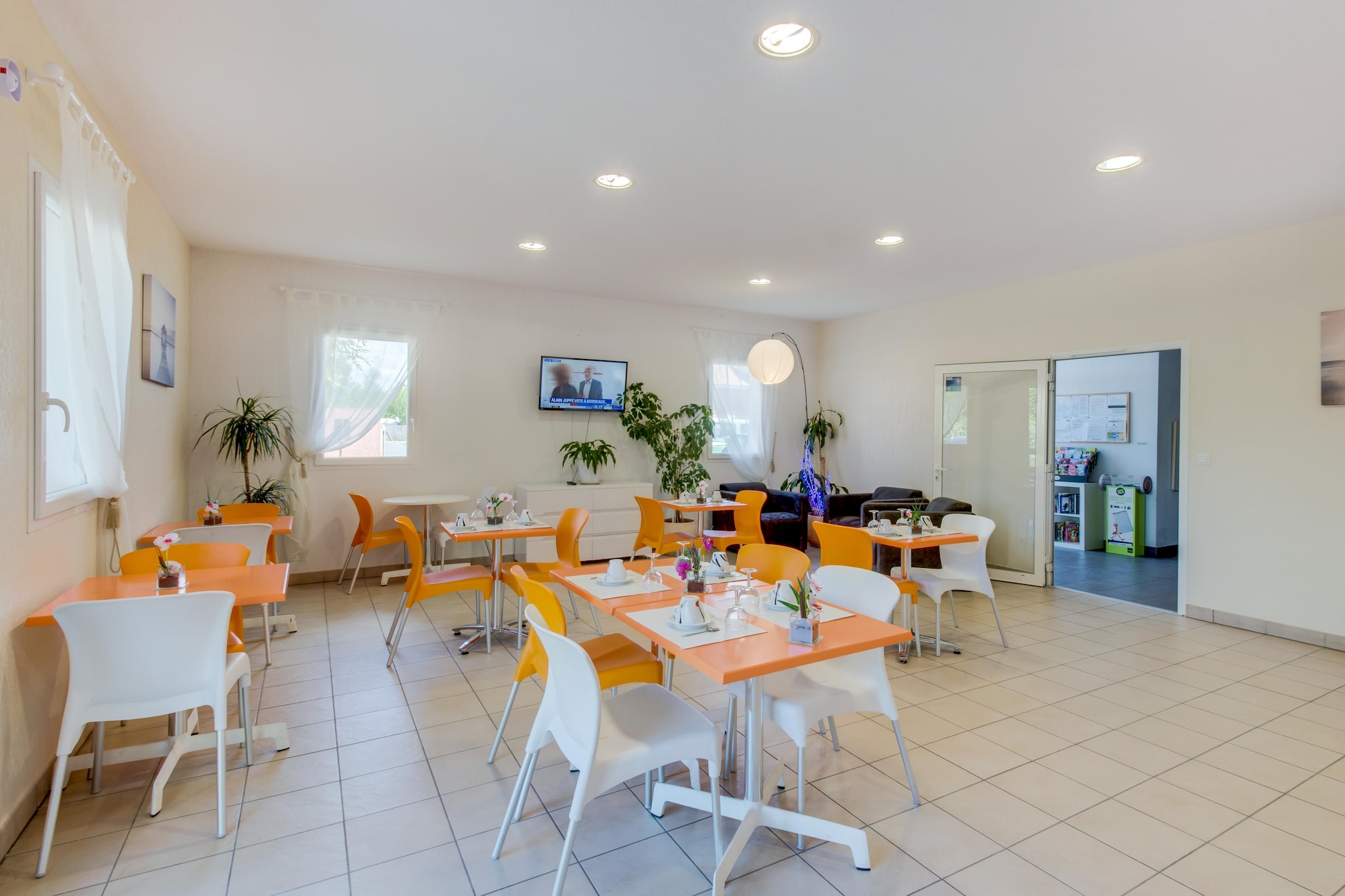 Le Domaine d'EnsÃ©rune	Maison avec salon et coin nuit 4 personnes - Faciliteiten