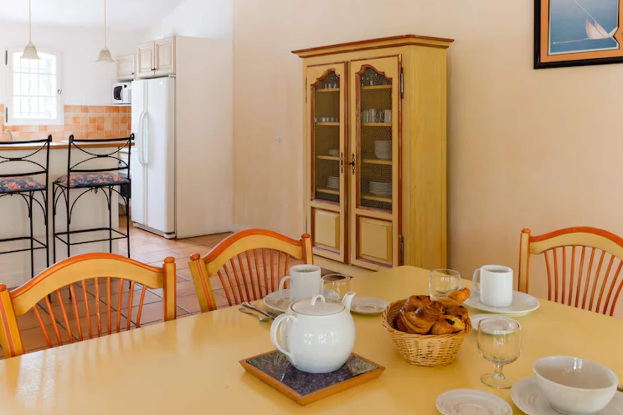 Résidence Lagrange Prestige Domaine de Fayence Duplex House sleeps 6/8 OTA - Salle à manger