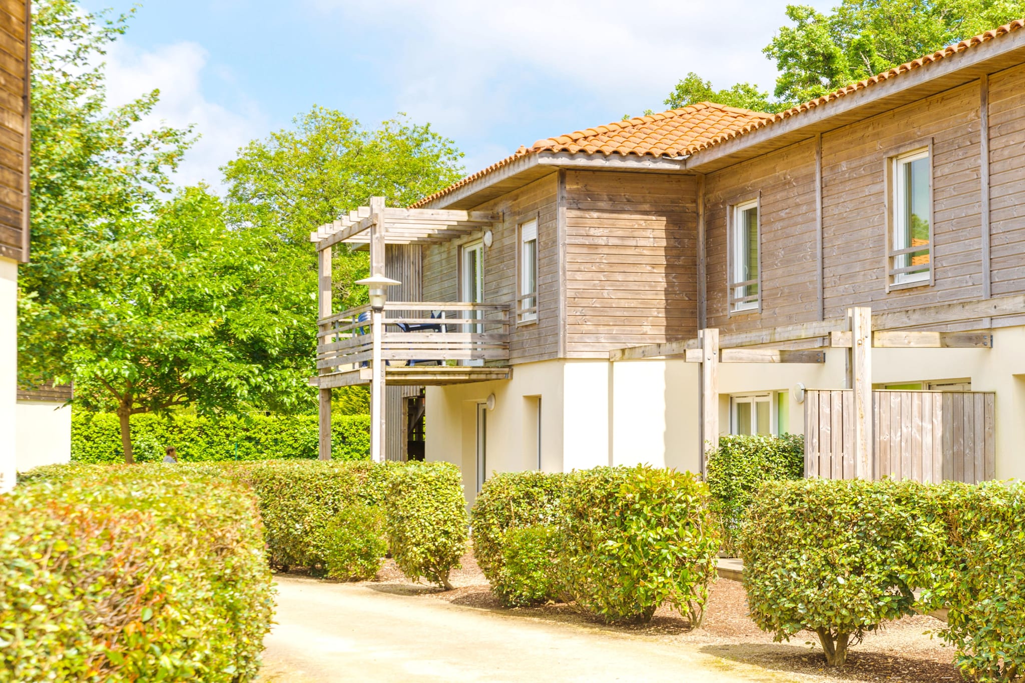 Les Terrasses du Lac Two bedroom for 6 pers OTA - Exterior in summer