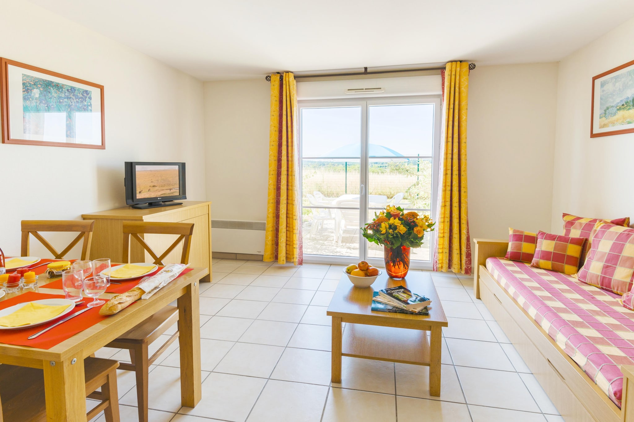 Les Jardins Renaissance Small house 4 people OTA - Woonkamer