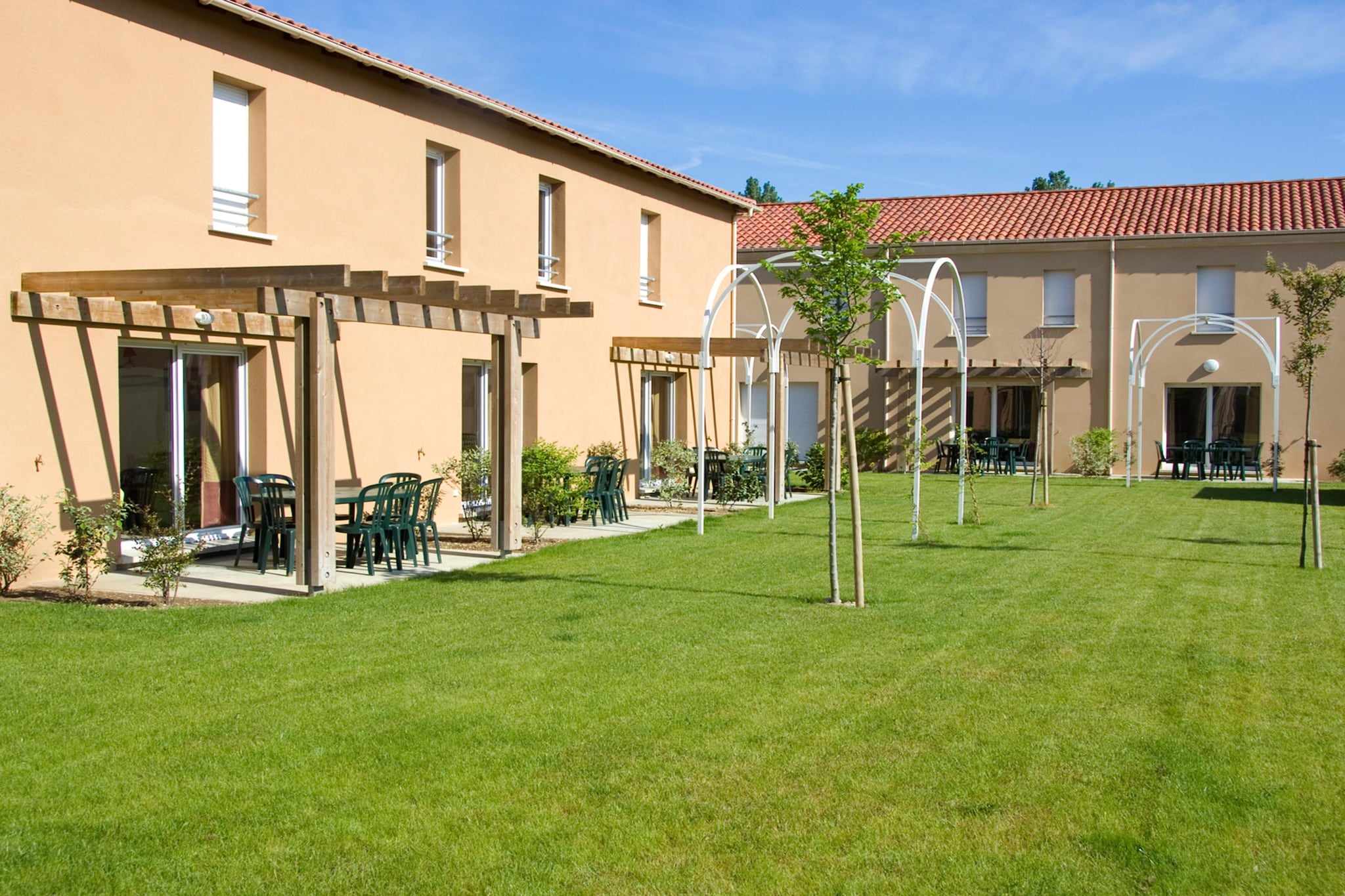 Le Clos des Vignes Duplex House (8 adults) OTA - Garten Sommer