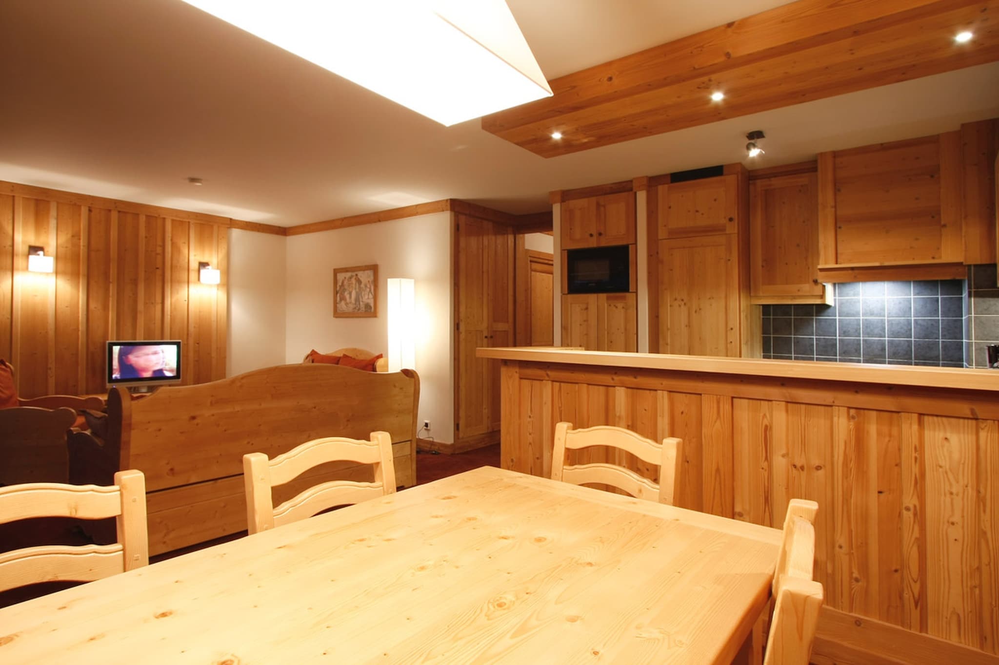 Val EcrinsÂ  Appartement 3 piÃ¨ces avec coin nuit 6 personnes - Dining room