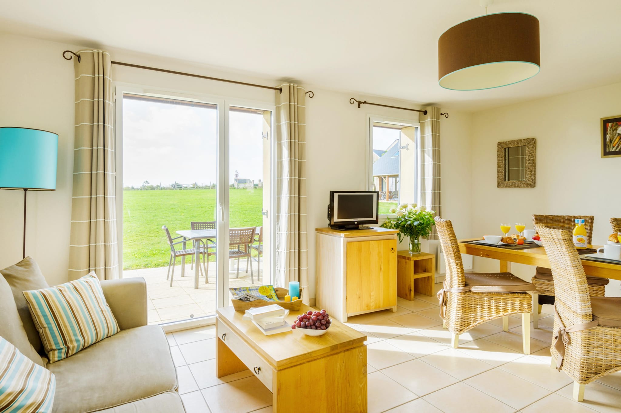 Les Hauts de la Houle Villa Duplex 8 pax OTA - Living room